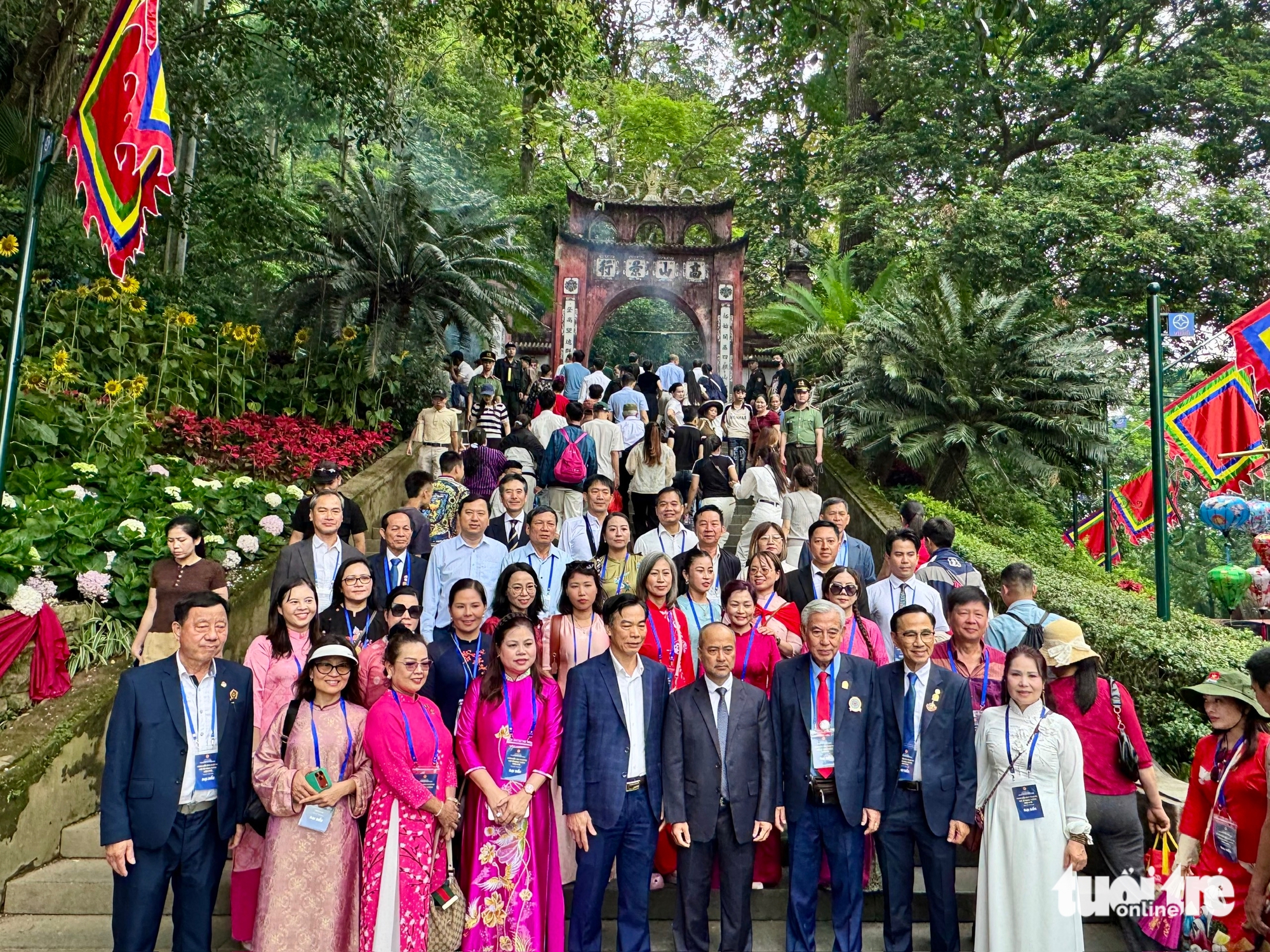Kiều bào Việt Nam từ muôn phương về Giỗ Tổ Hùng Vương - Ảnh 1.