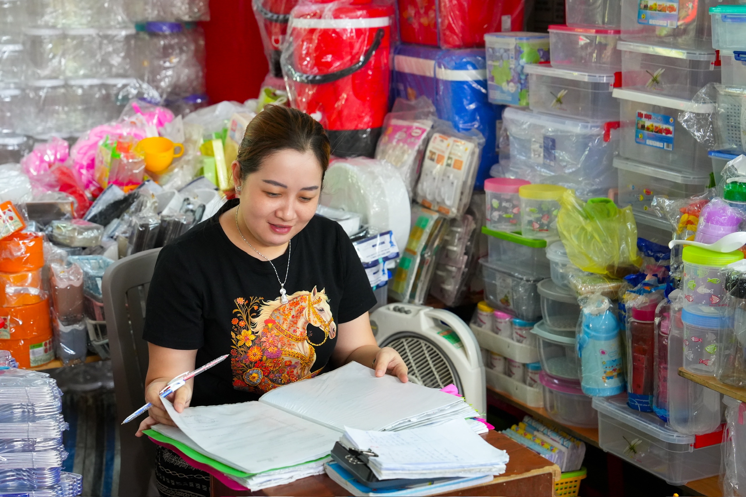 Ngưỡng doanh thu miễn thuế - Ảnh 1.