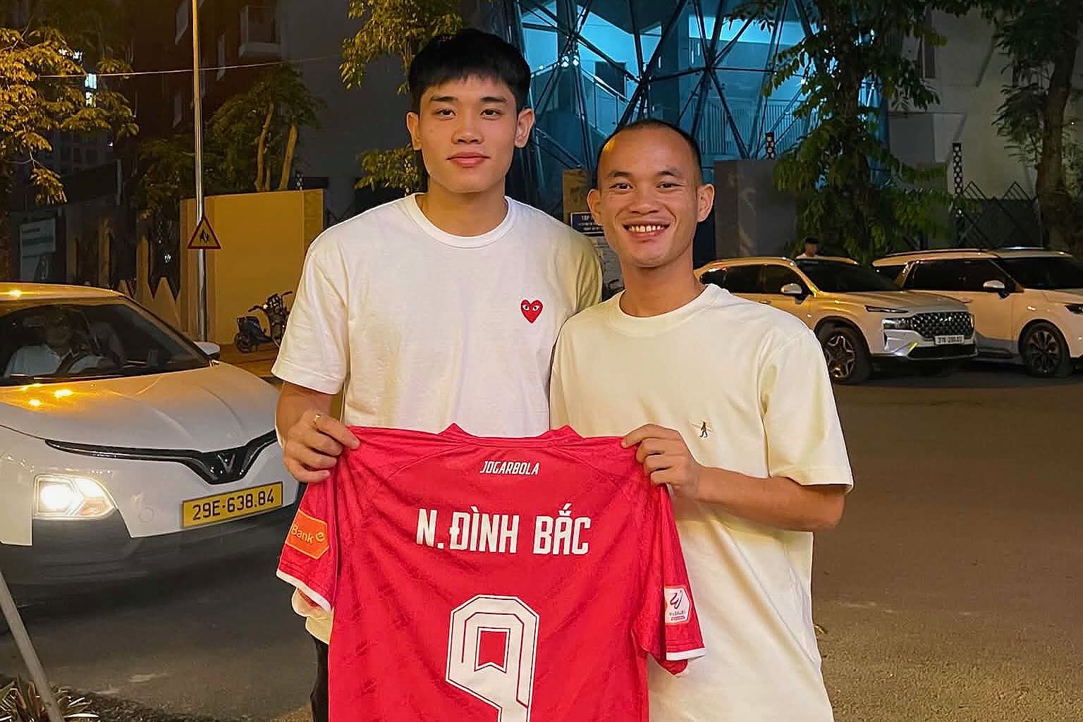 lao 17773420381831282736314