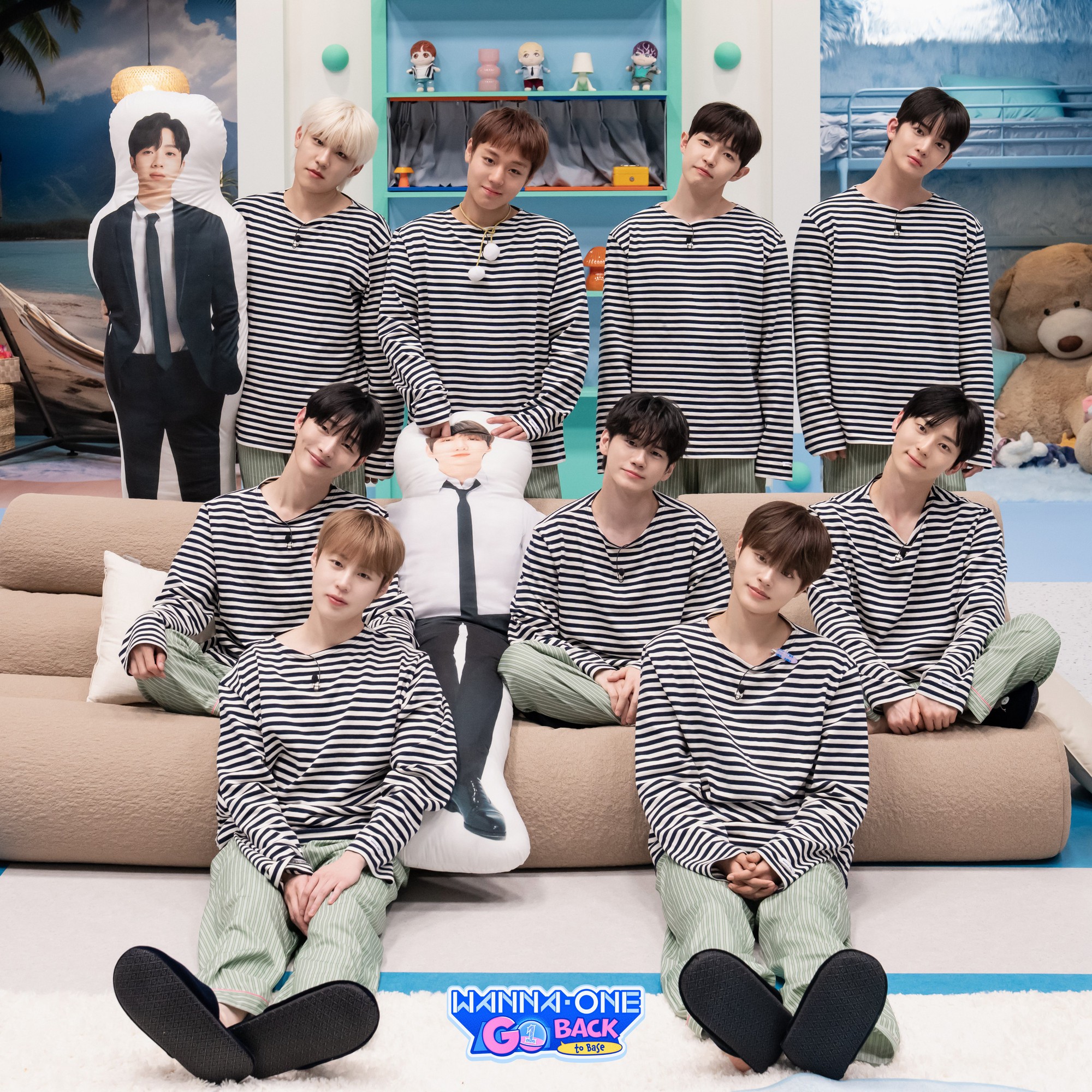 'Tân binh huyền thoại' WANNA ONE trở lại vào ngày hôm nay 28-4 - Ảnh 2.