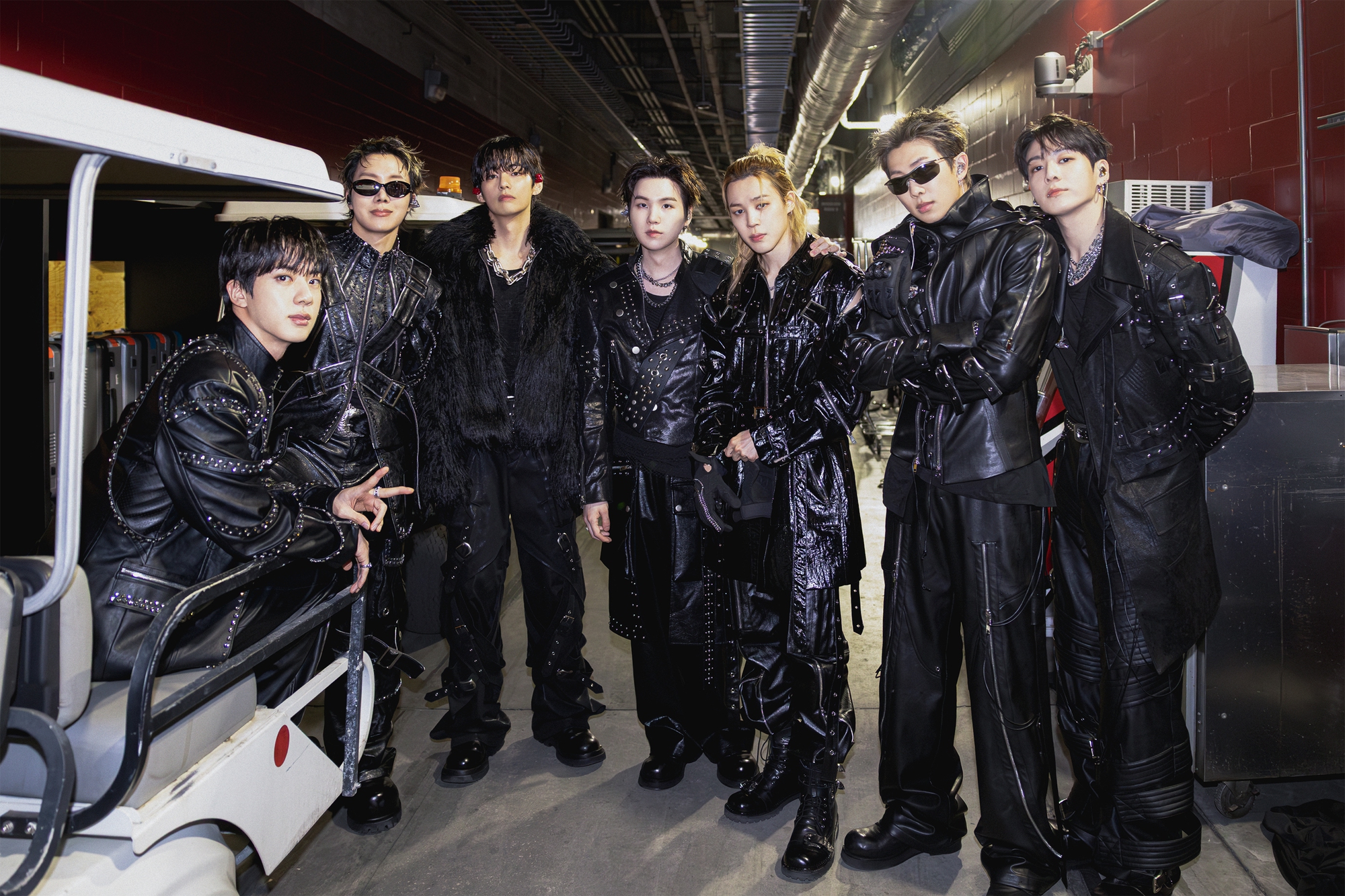 'Tân binh huyền thoại' WANNA ONE trở lại vào ngày hôm nay 28-4 - Ảnh 3.