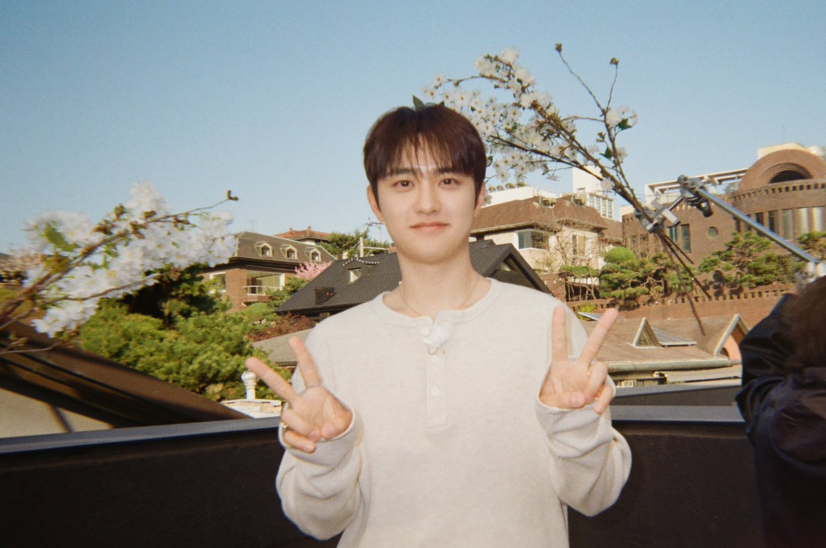 'Tân binh huyền thoại' WANNA ONE trở lại vào ngày hôm nay 28-4 - Ảnh 4.