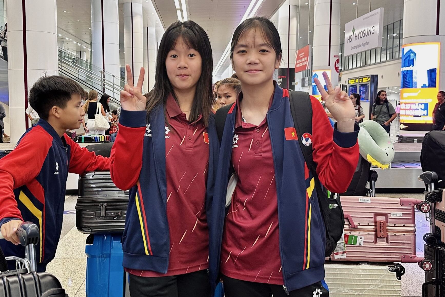 U17 nữ Việt Nam lên đường sang Trung Quốc tranh vé dự World Cup - Ảnh 1.