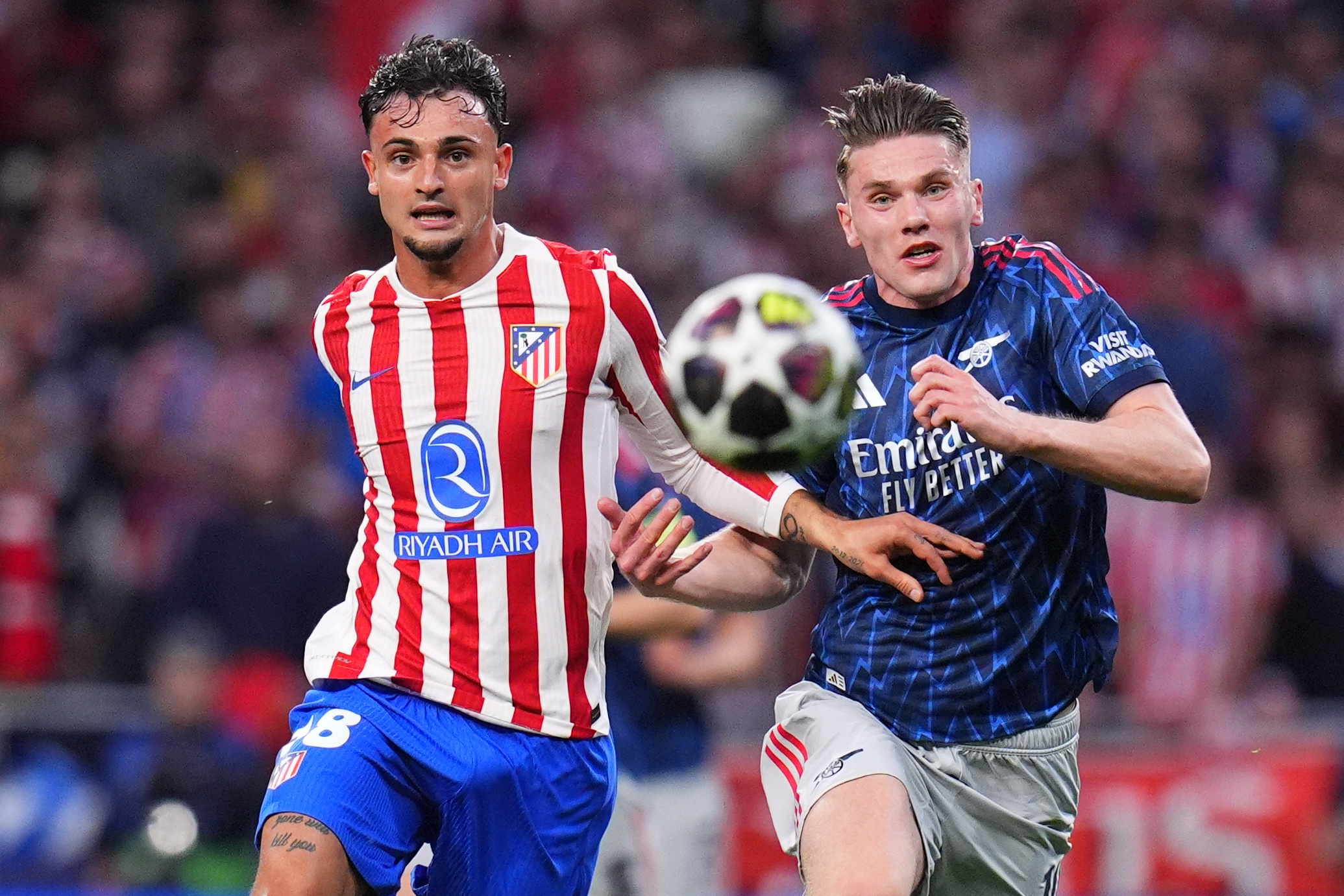 Arsenal và Atletico Madrid hòa 1-1 ở bán kết Champions League