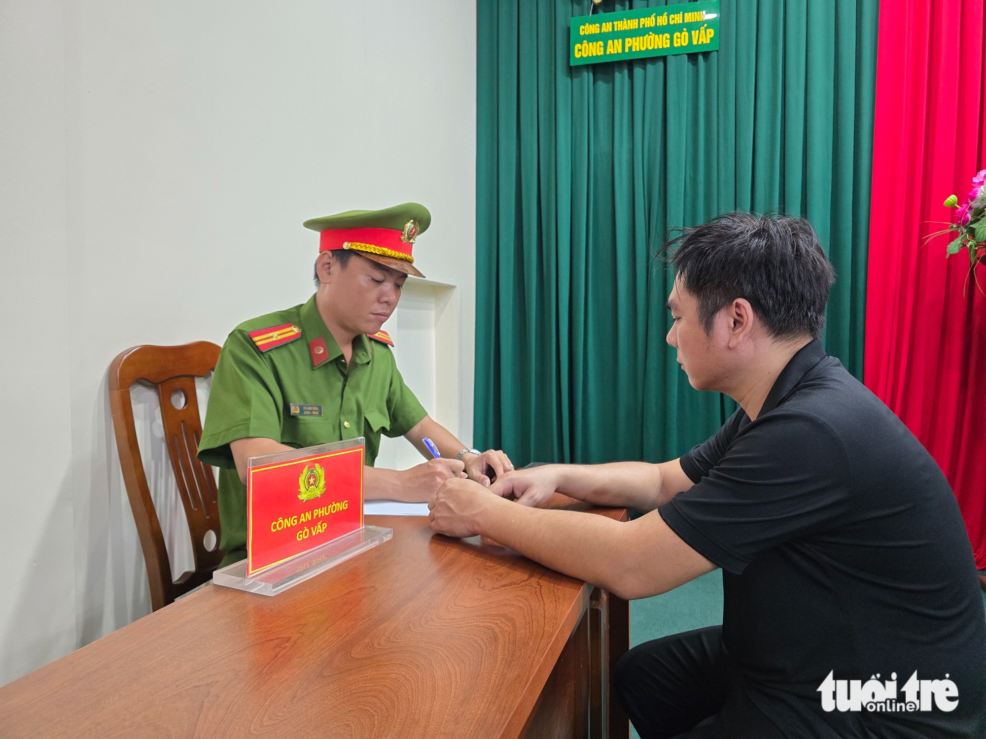 cướp điện thoại - Ảnh 2.