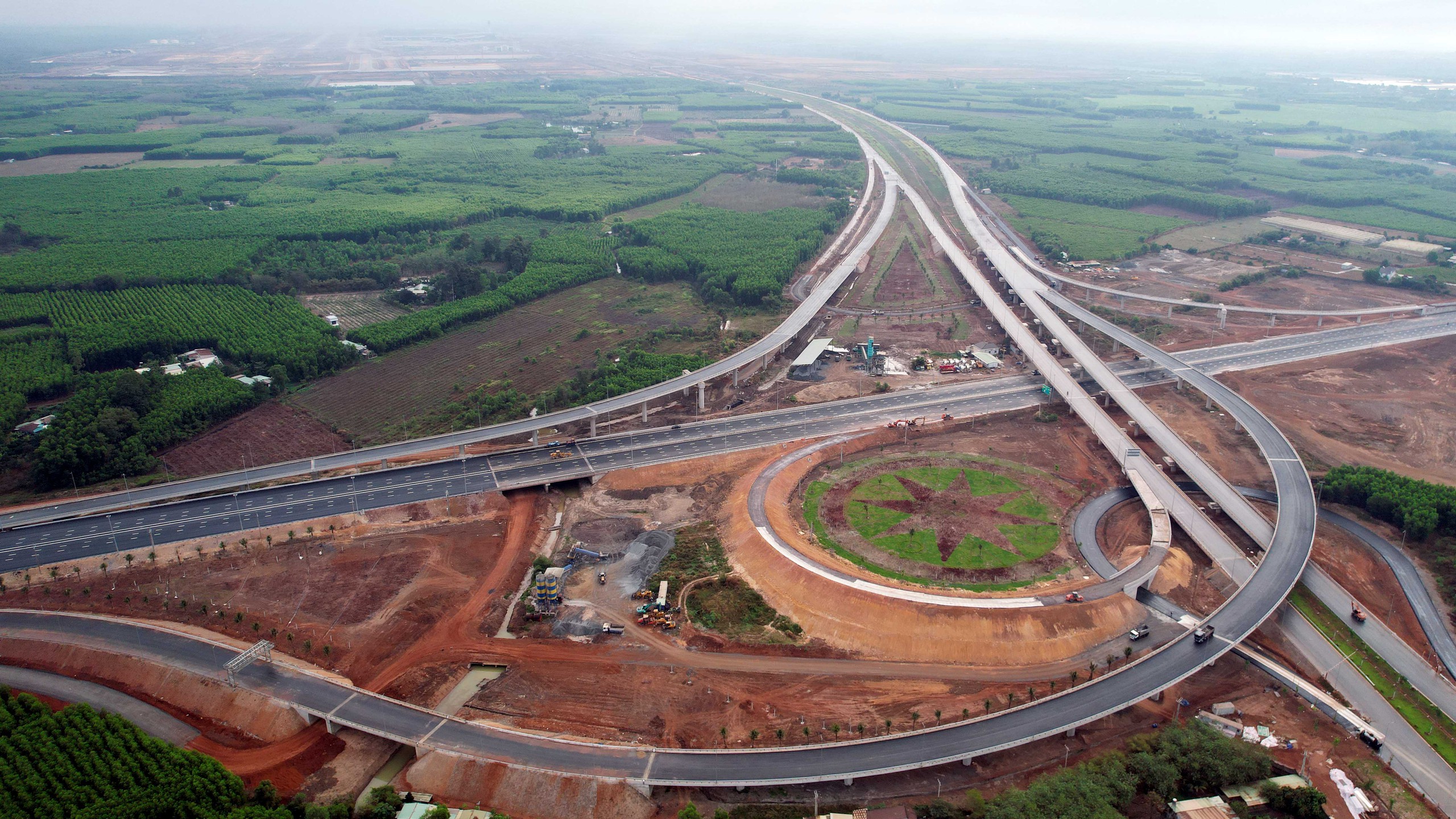 long thành - Ảnh 2.