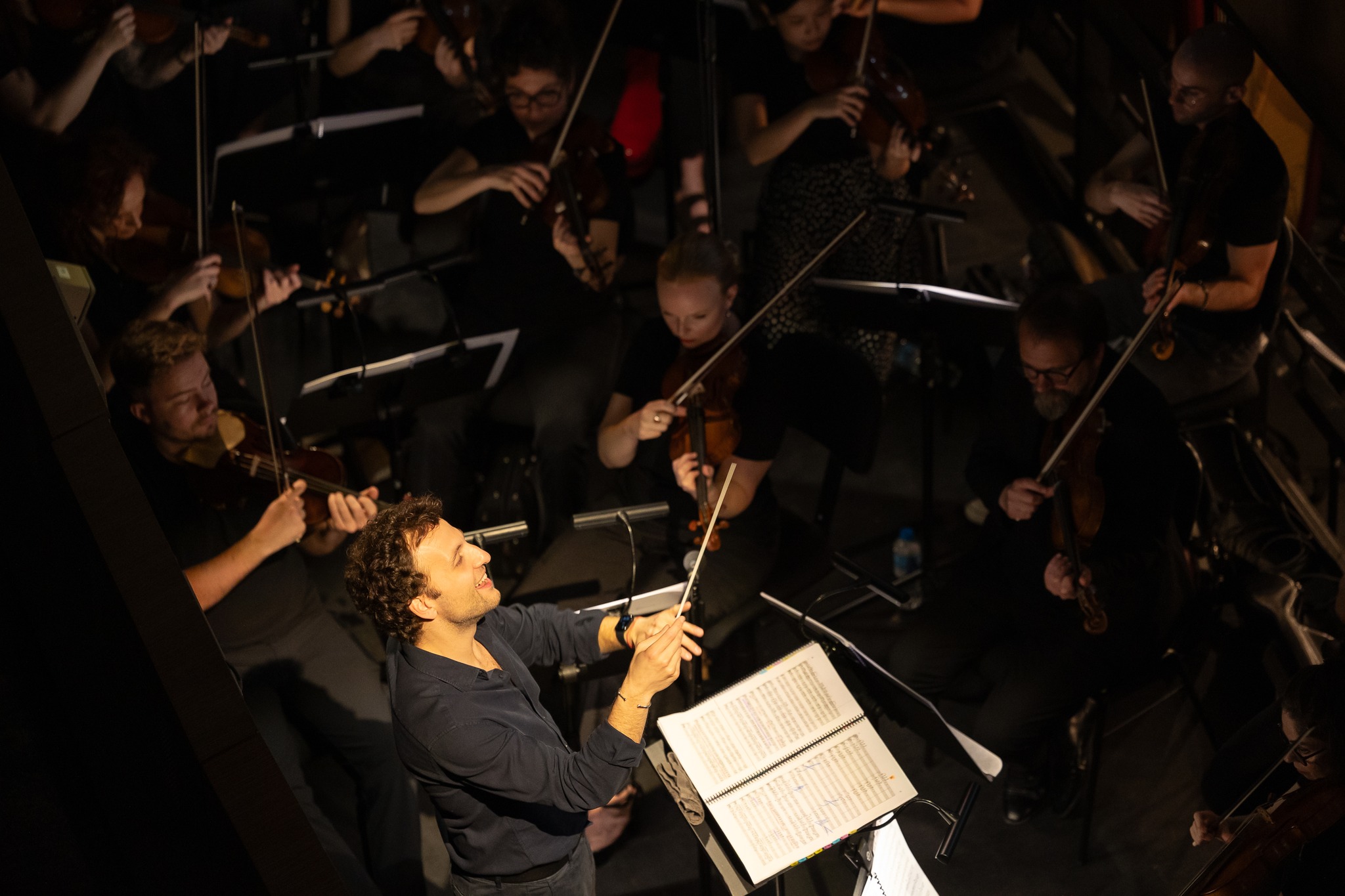 Nhạc sĩ Quốc Trung: 'Không bắt đầu sẽ chẳng bao giờ có văn hóa nghe nhạc cổ điển' - Ảnh 2. nhạc cổ điển - Ảnh 2.