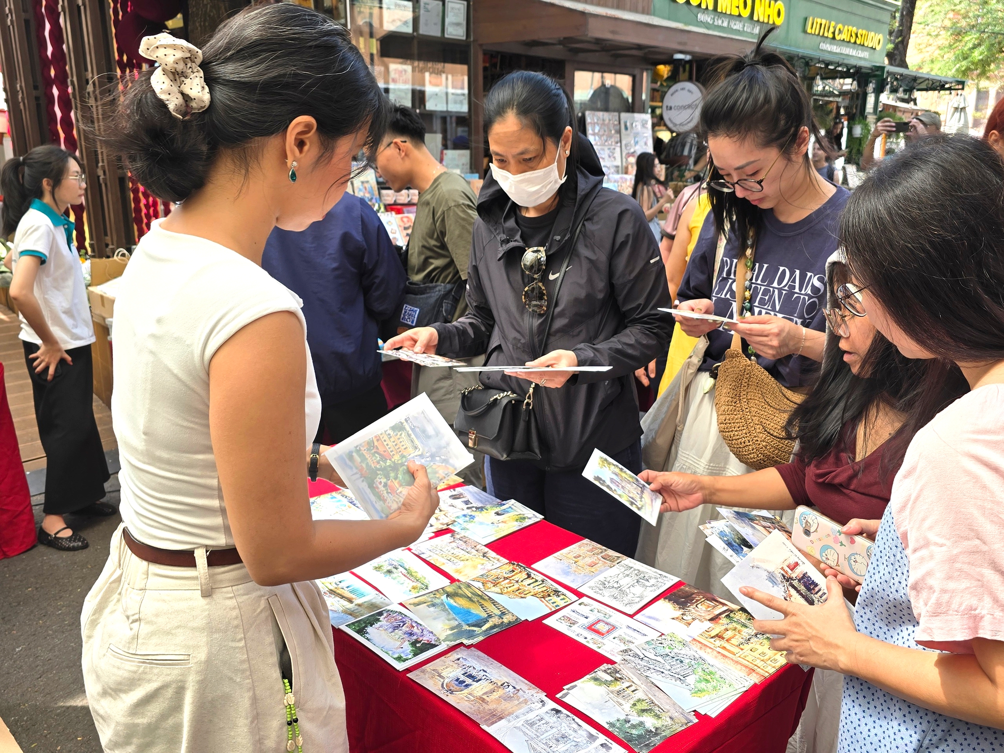 Hà Nội - Huế - Sài Gòn với 50 không gian đầy ắp kỷ niệm - Ảnh 4.