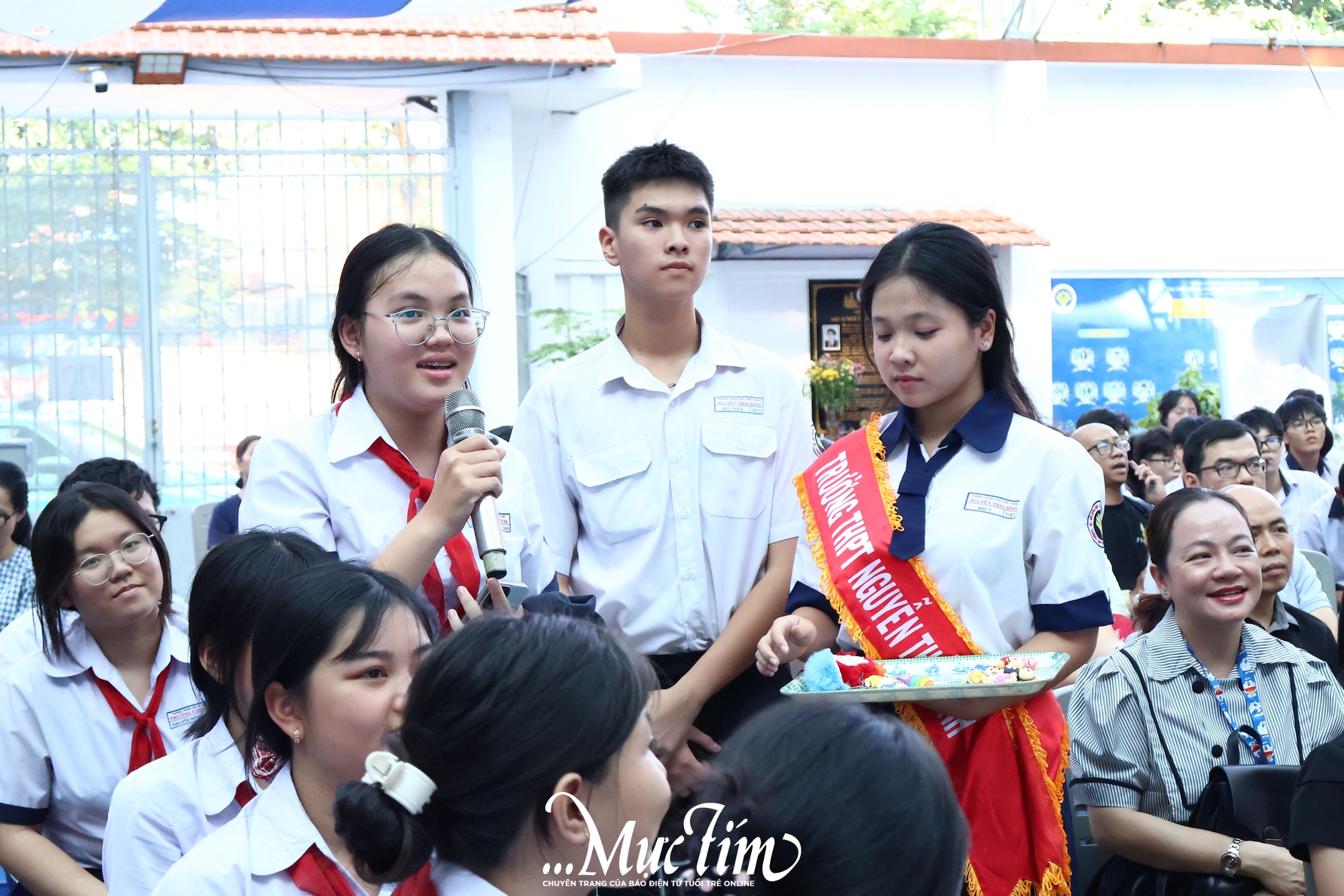 Hơn 500 teen trải nghiệm một ngày làm học sinh Trường THPT Nguyễn Thái Bình- Ảnh 10.