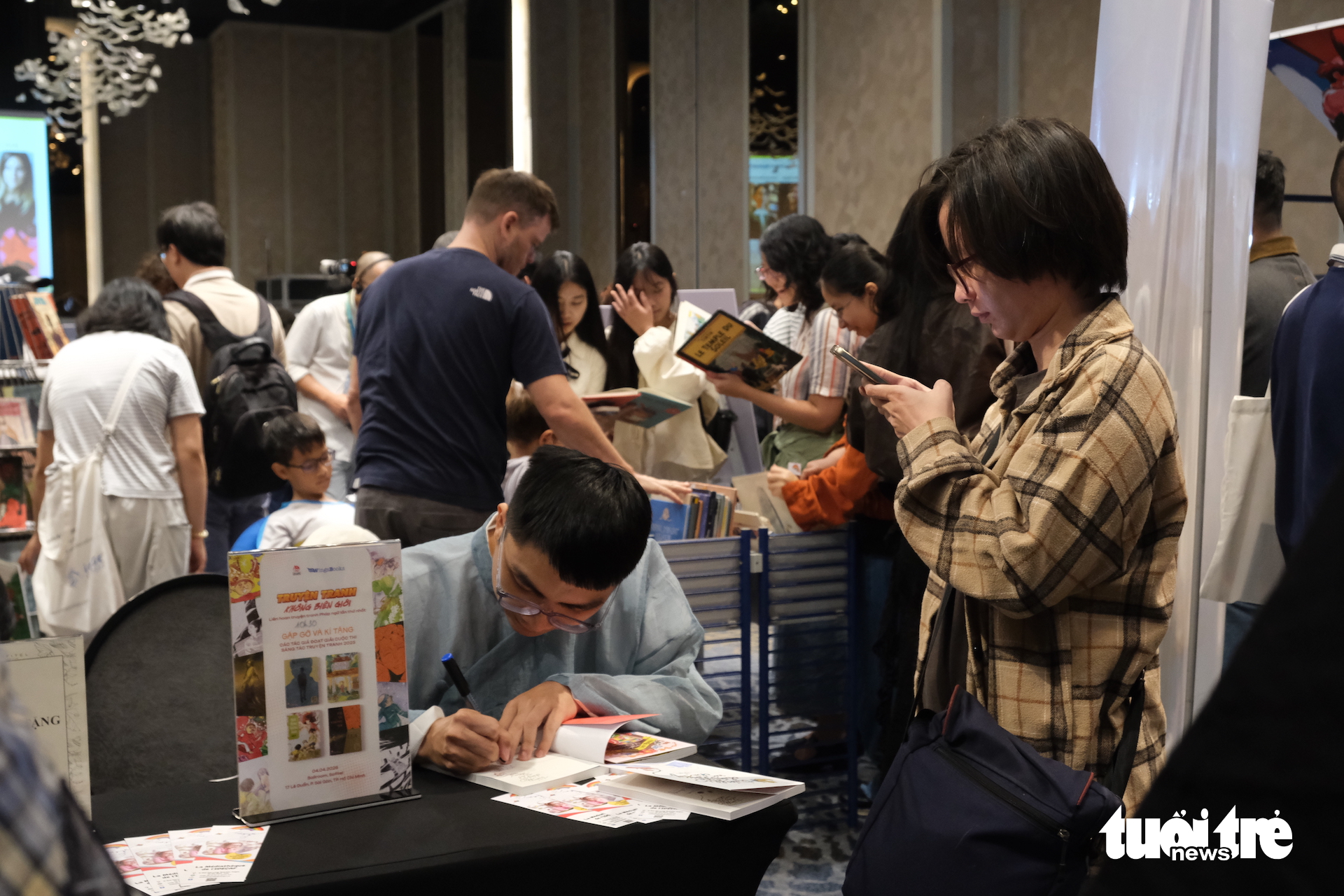 Francophone Comics Festival brings joyful reading to kids, adults in Ho Chi Minh City- Ảnh 7.