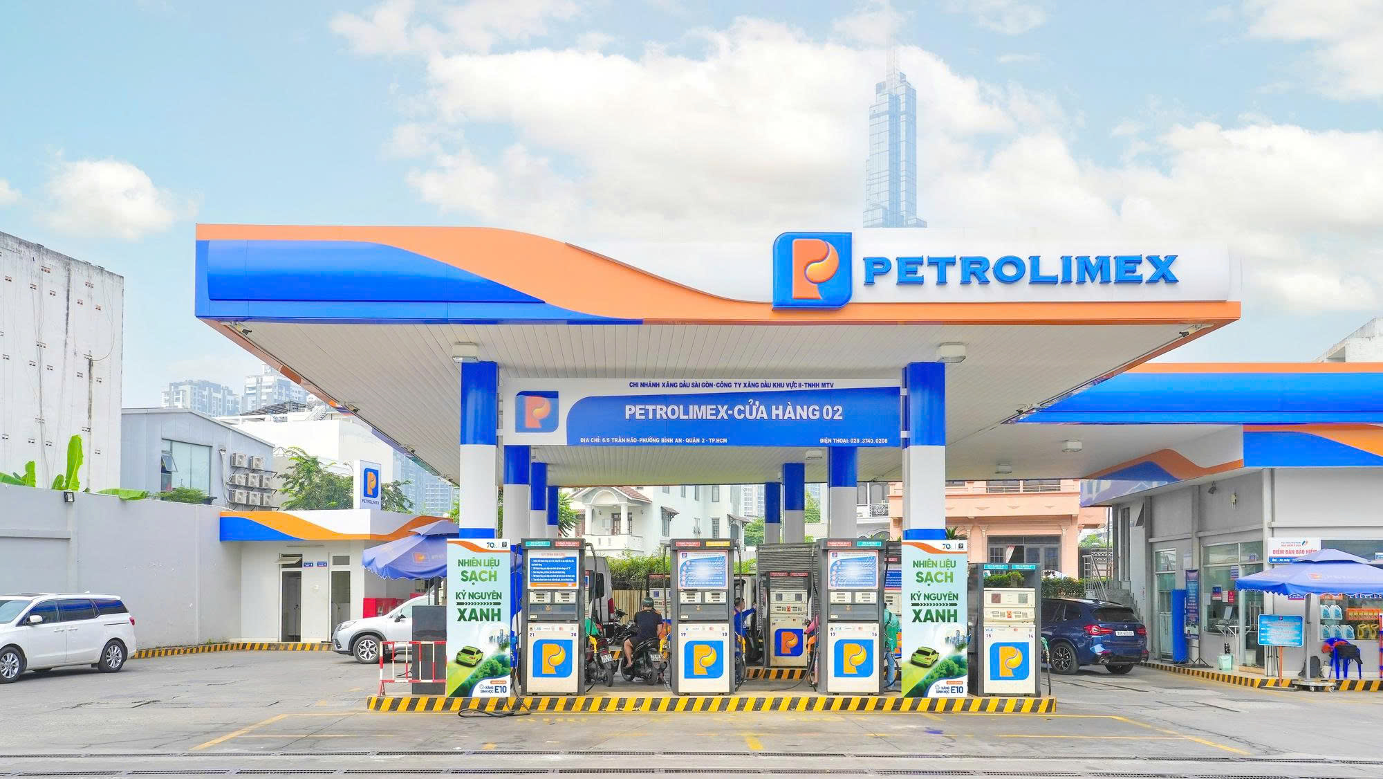 Petrolimex 'cài số lùi' lợi nhuận 2026, lần đầu lên tiếng trước áp lực từ xe điện - Ảnh 1.