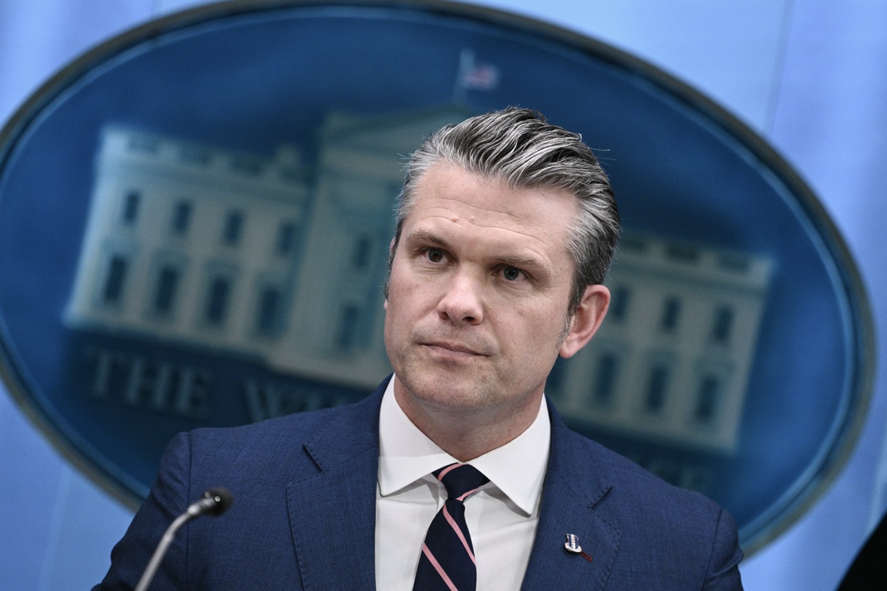 NÓNG: Tối 7-4 là hạn chót cho Iran? Vì sao Mỹ phải phá hủy máy bay vận tải sau khi giải cứu sĩ quan? - Ảnh 3.