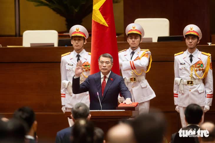 Ông Lê Minh Hưng được bầu giữ chức Thủ tướng Chính phủ- Ảnh 2.