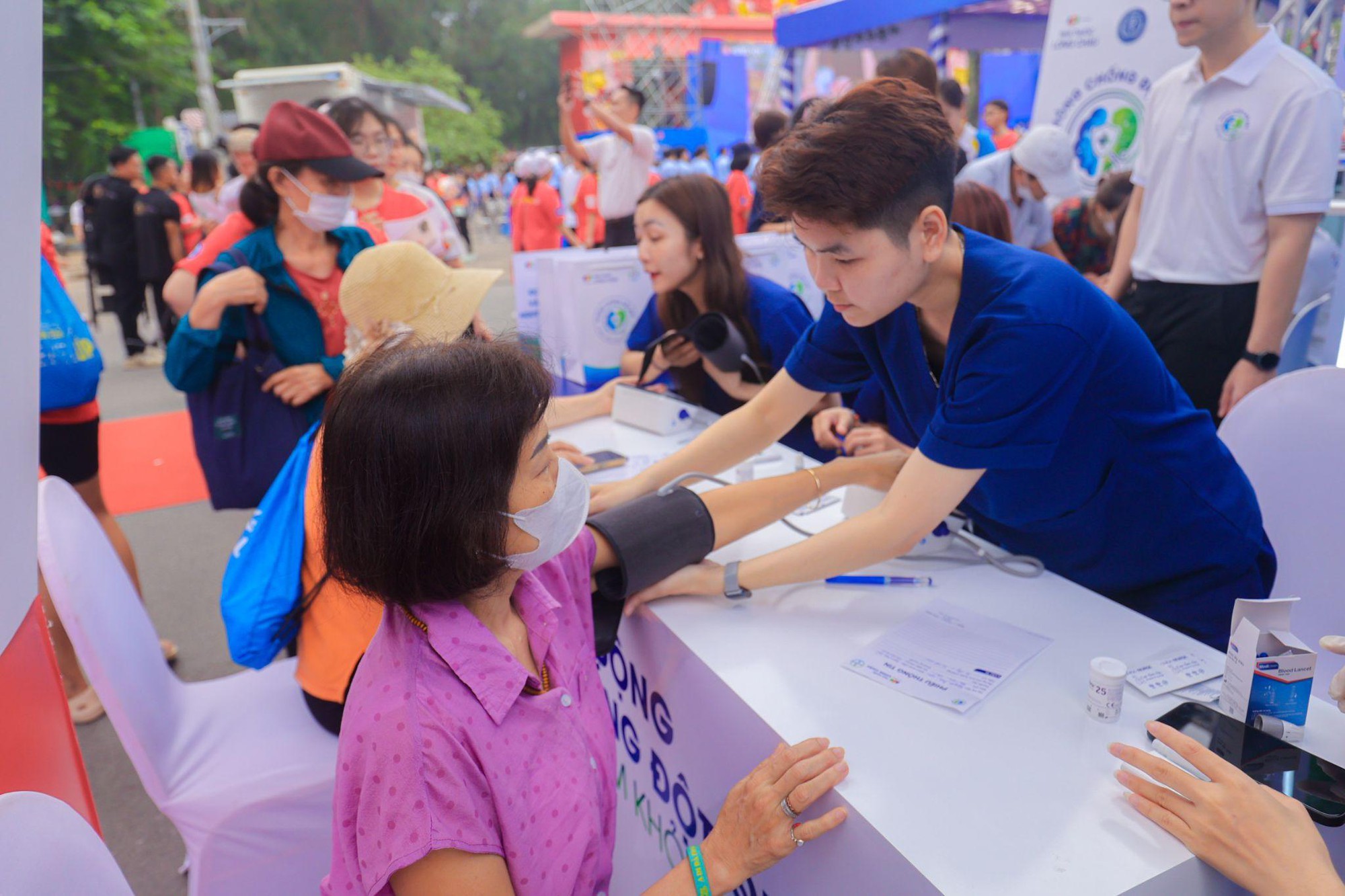 tầm soát - Ảnh 1.