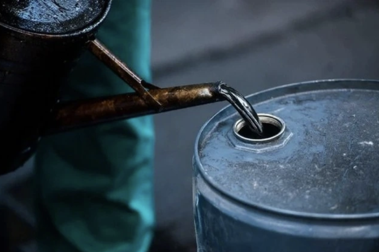 Giá Dầu Giảm Mạnh Khi Iran Ngừng Bắn Hai Tuần, Thị Trường Chứng Khoán Có Những Diễn Biến Tích Cực