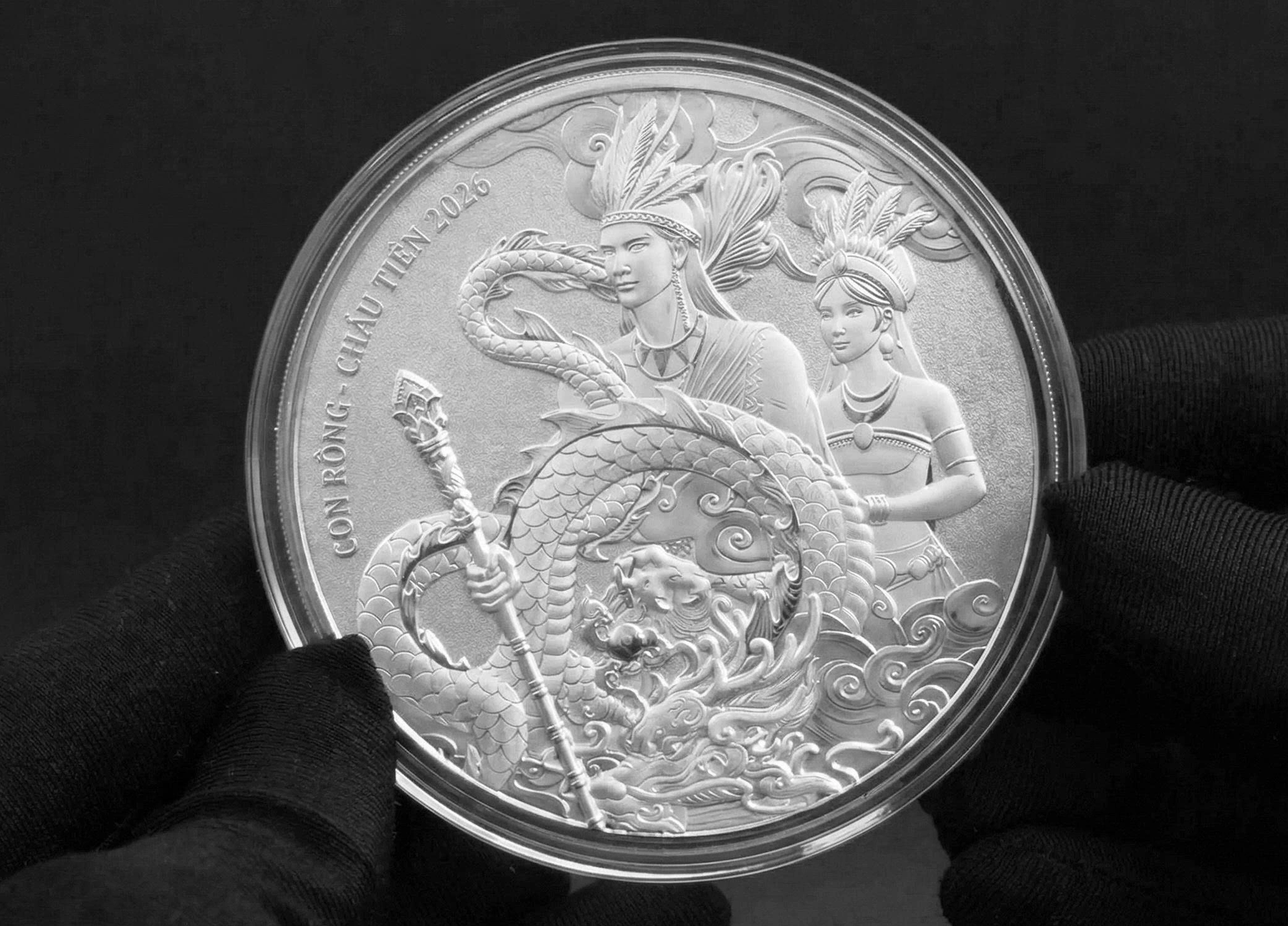 Giá vàng tăng mạnh sau tin Mỹ hoãn tấn công Iran trong 2 tuần - Ảnh 2.