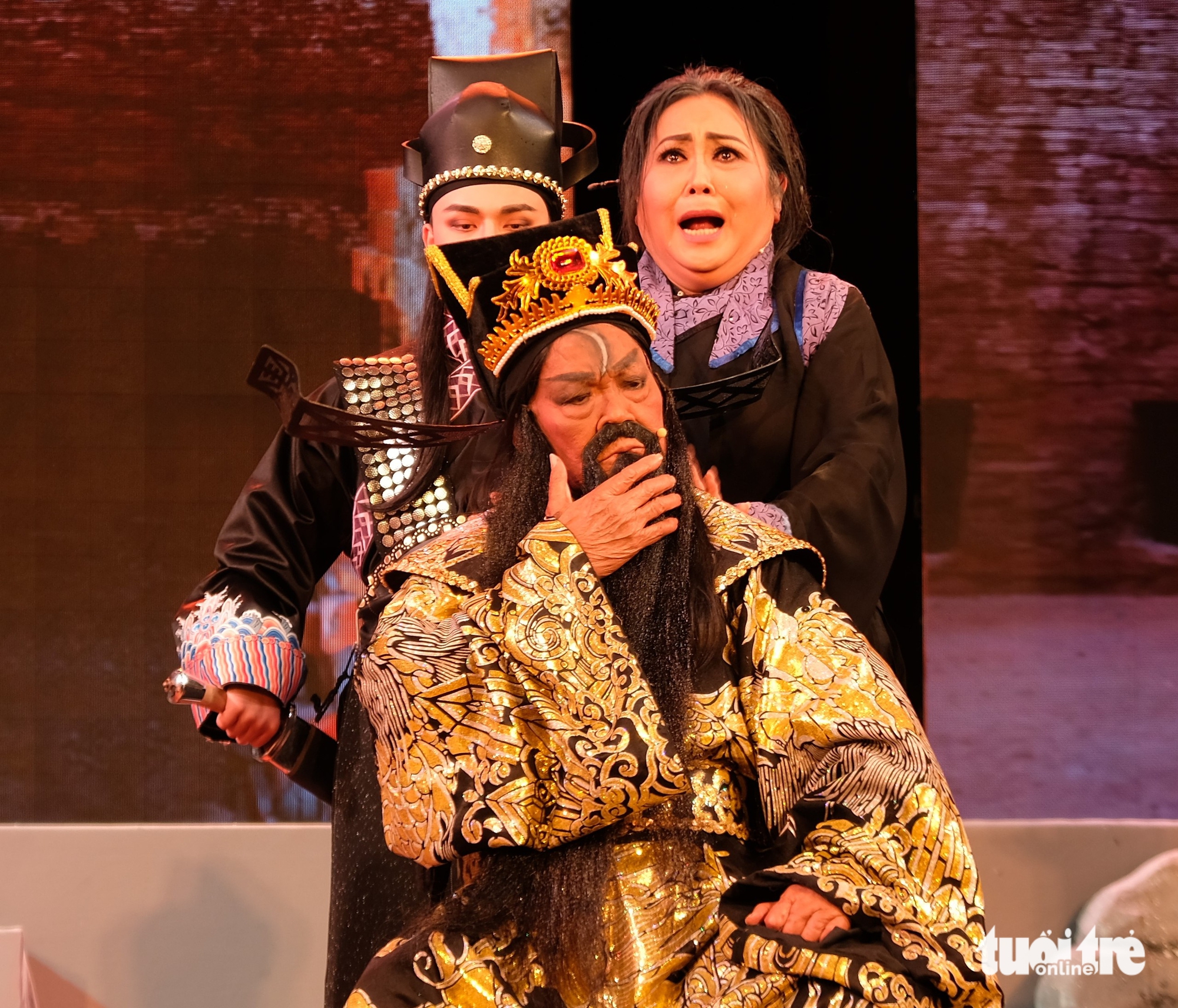 Thanh Hằng nhớ thưở múa trong vở Bên cầu dệt lụa, Tiếng trống Mê Linh cạnh cô Ba Thanh Nga - Ảnh 3. Thanh Hằng - Ảnh 2.