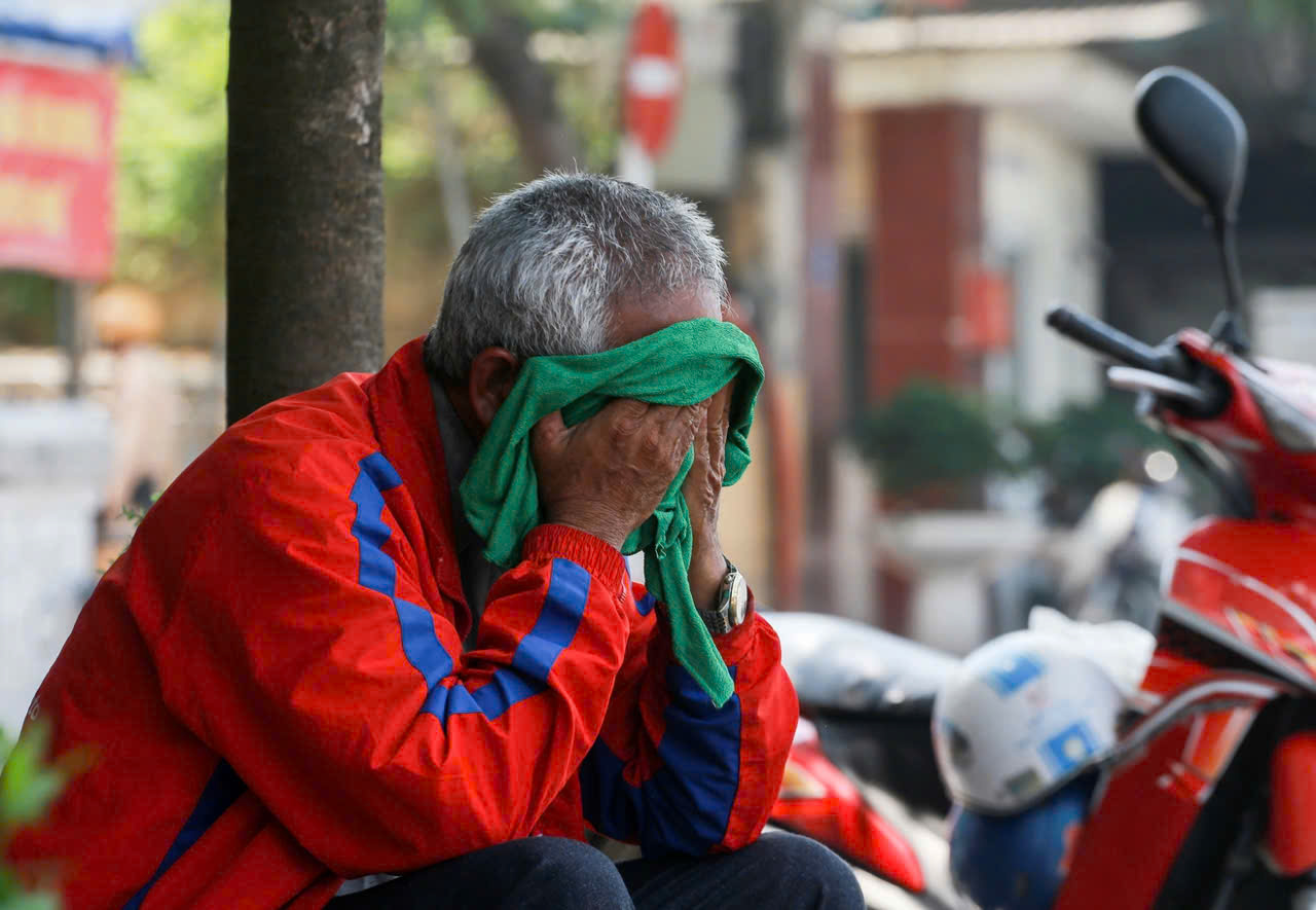 Nắng nóng - Ảnh 1.