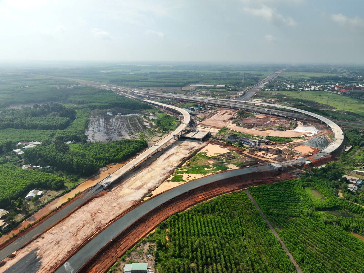 Sân bay, cầu và một chu kỳ mới: Nhơn Trạch đổi vai - Ảnh 1.