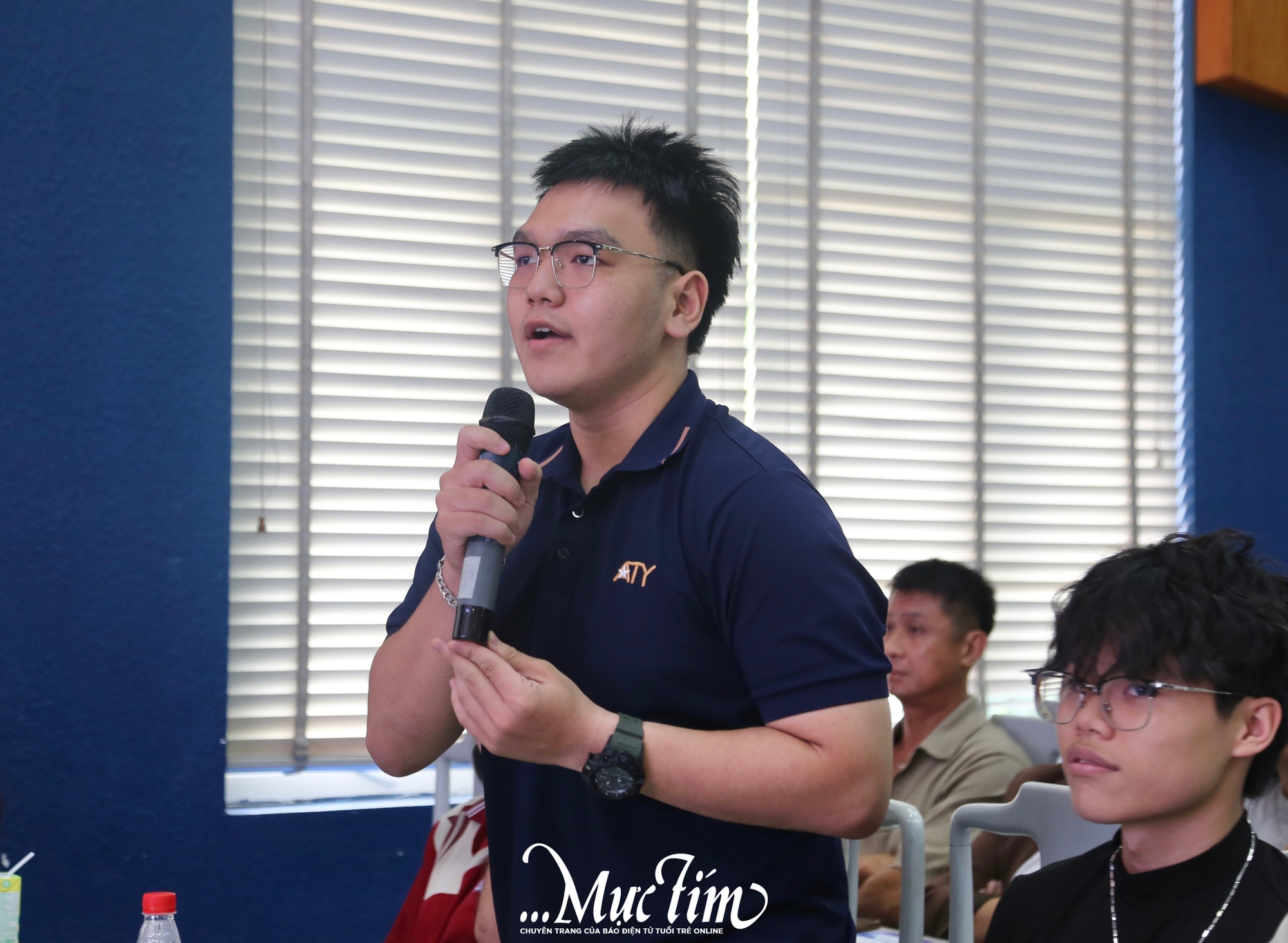 Học sinh cuối cấp trải nghiệm làm sinh viên tại Trường đại học Luật TP.HCM  - Ảnh 2.