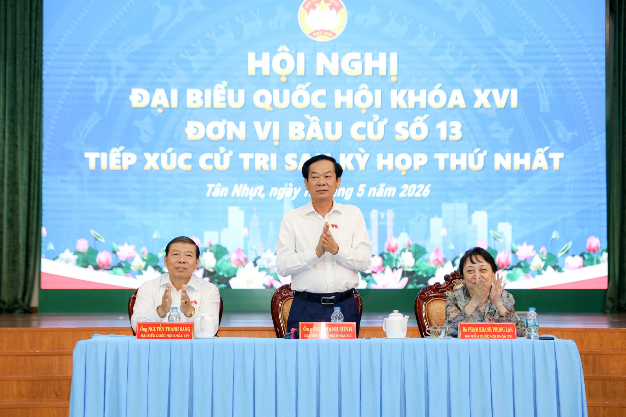 Bộ trưởng Bộ Nội vụ: Sắp xếp thôn, tổ gắn với ổn định cuộc sống người dân - Ảnh 2.