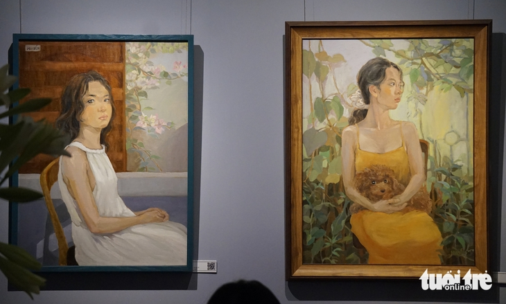 Hanoi exhibition explores diverse visions of contemporary women in over 100 artworks - Ảnh 4.