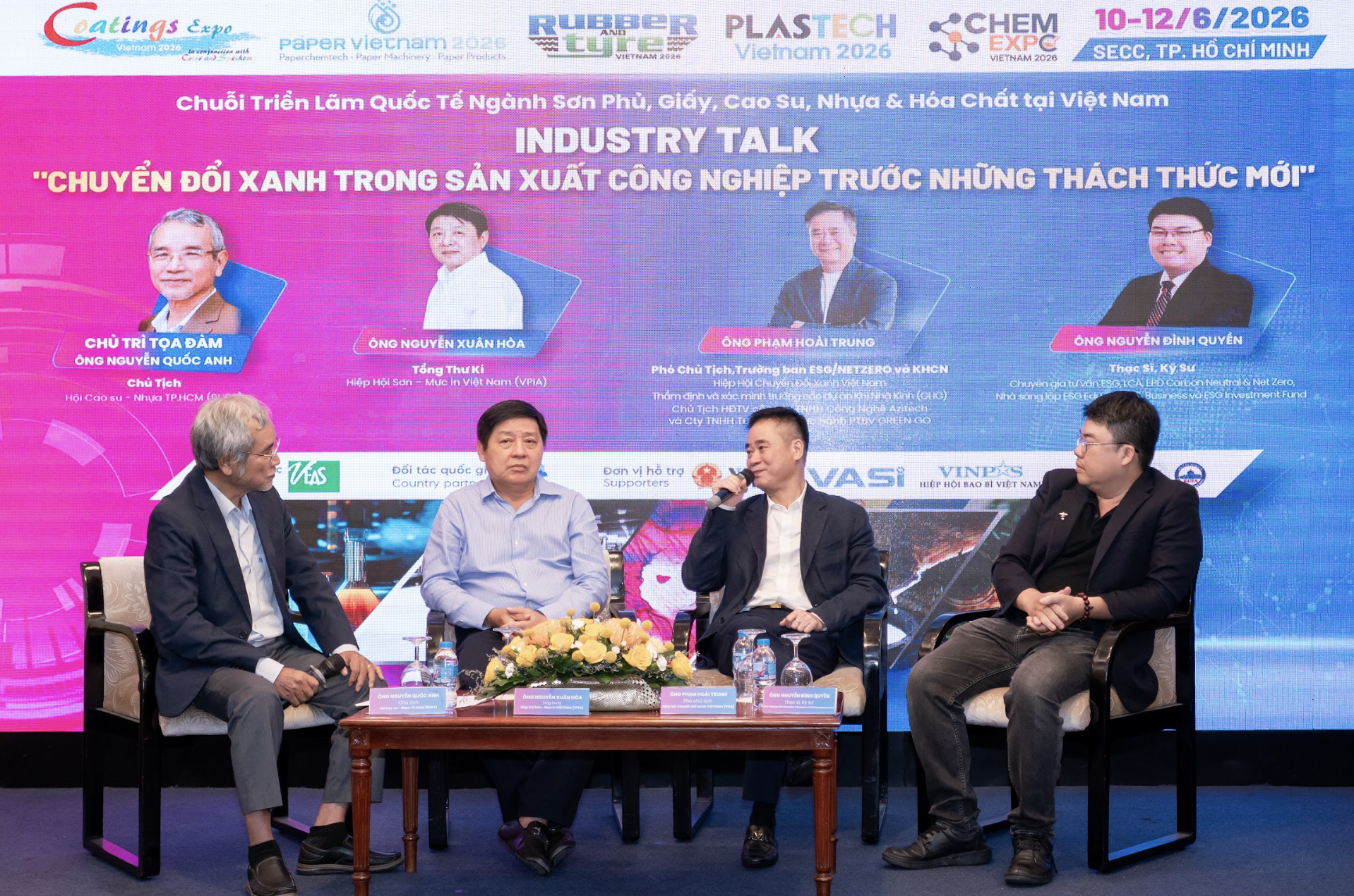 Cạnh tranh giờ không chỉ là giá, là chất lượng mà còn phải xanh - Ảnh 1.