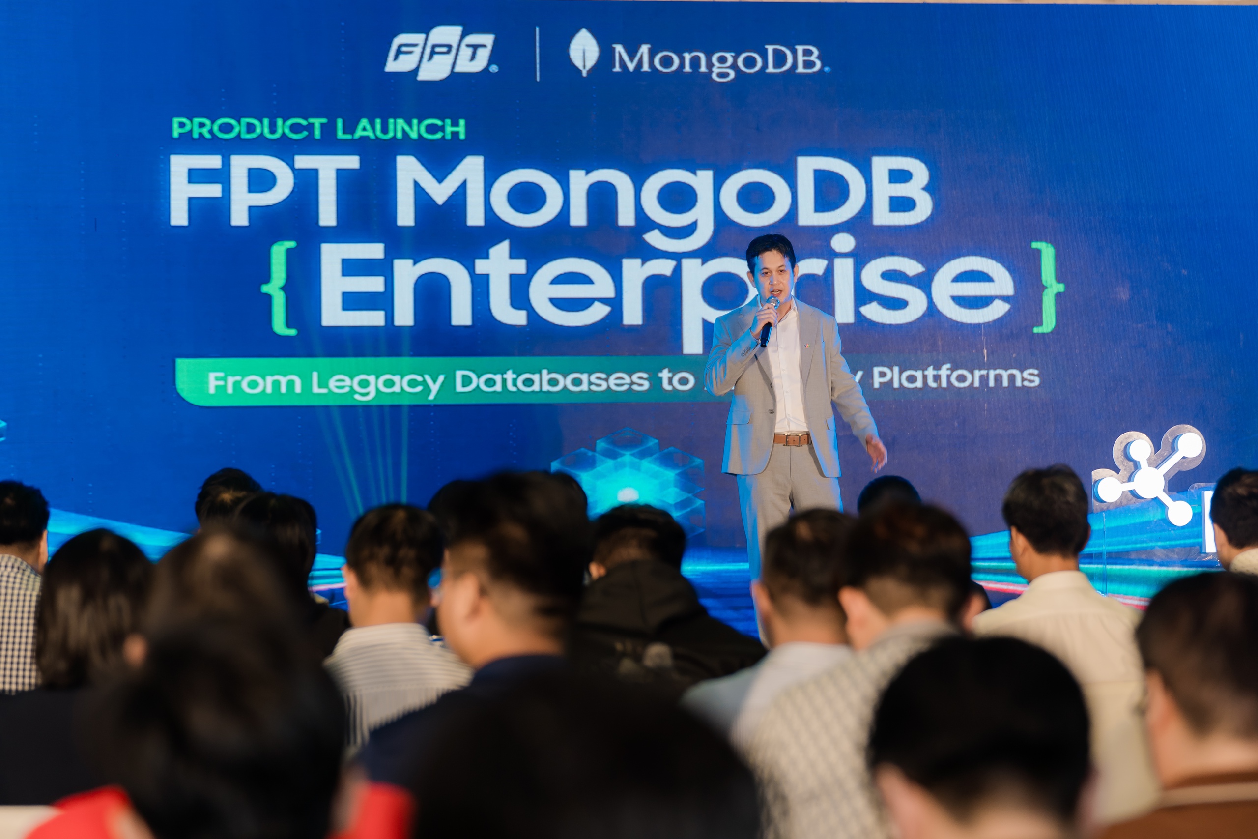 Đưa nền tảng chuẩn quốc tế vào ngành tài chính, fintech và IoT Việt Nam - Ảnh 1. Đưa nền tảng chuẩn quốc tế vào ngành tài chính, fintech và IoT Việt Nam - Ảnh 1.