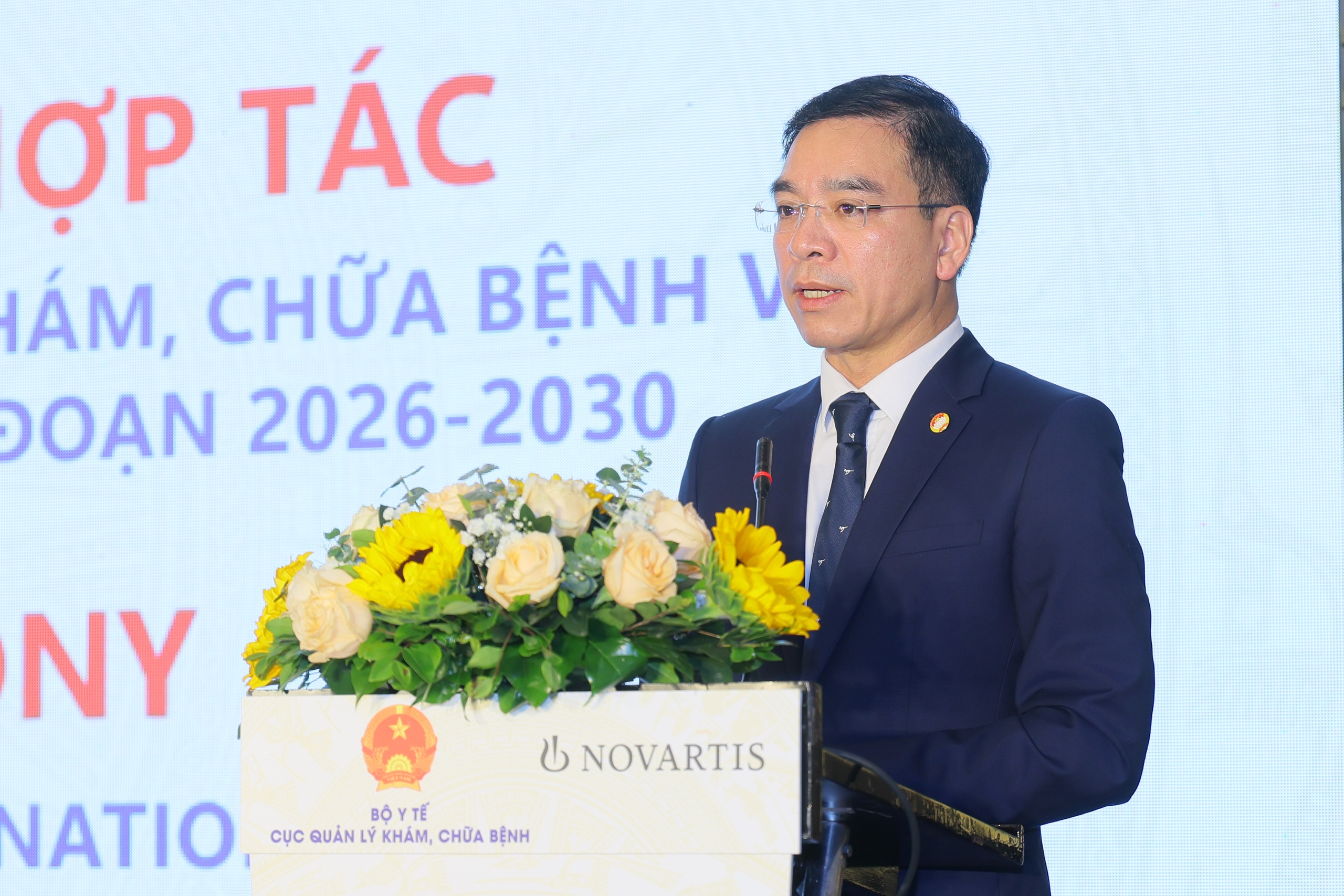Ưu tiên khám sức khỏe định kỳ miễn phí cho người chưa có BHYT, dự kiến 350.000 đồng/lượt - Ảnh 1.
