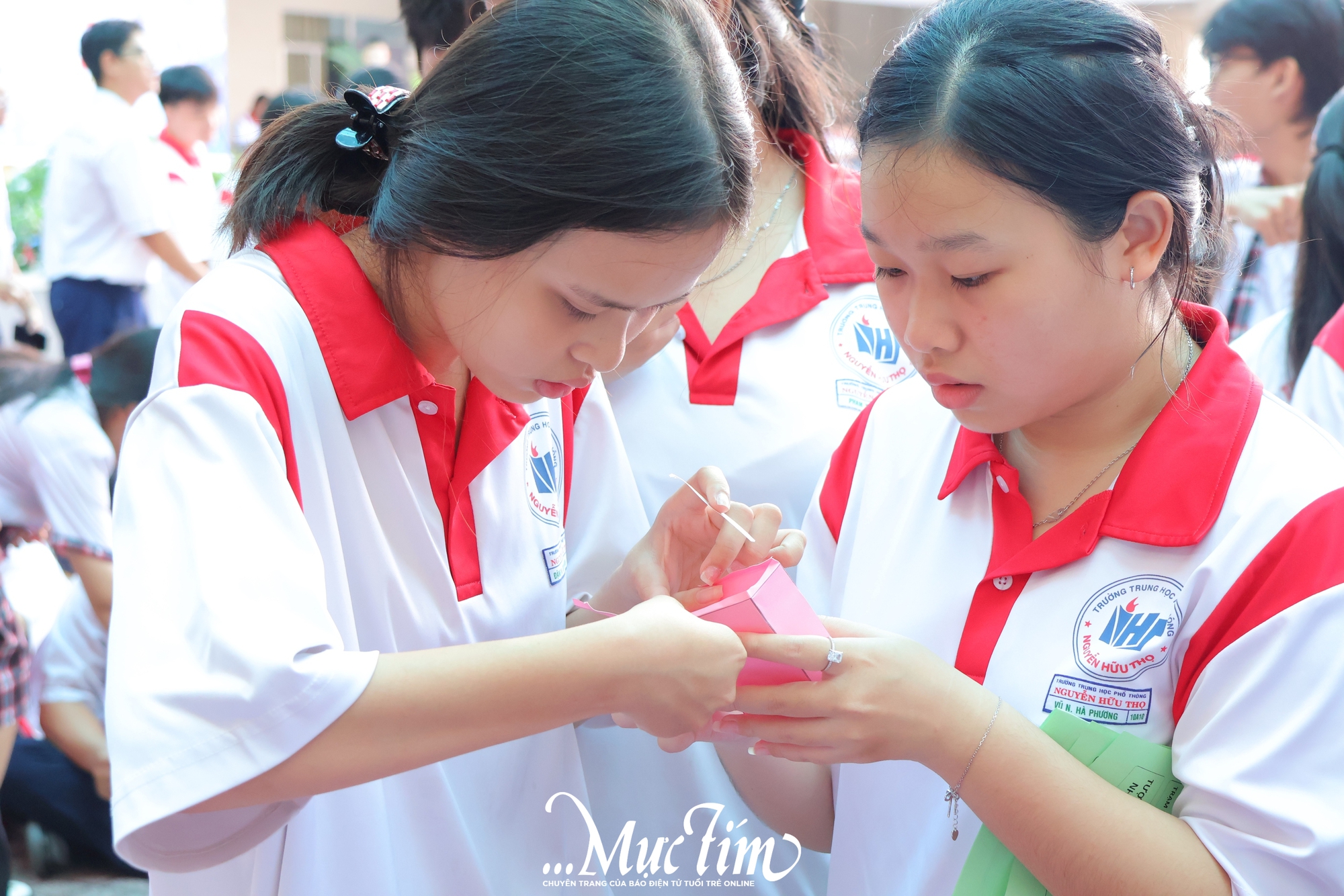 Học mà chơi, chơi mà học tại Sân chơi STEM liên môn Trường THPT Nguyễn Hữu Thọ - Ảnh 13.
