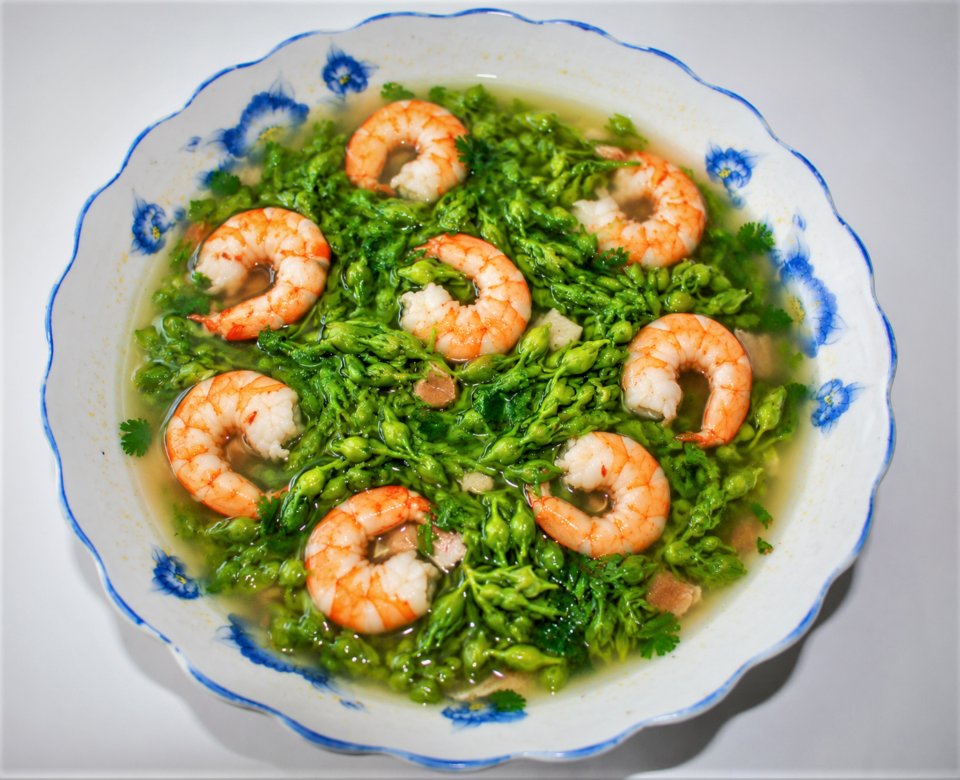 Canh hoa thiên lý dịu mát ngày hè - Ảnh 1.
