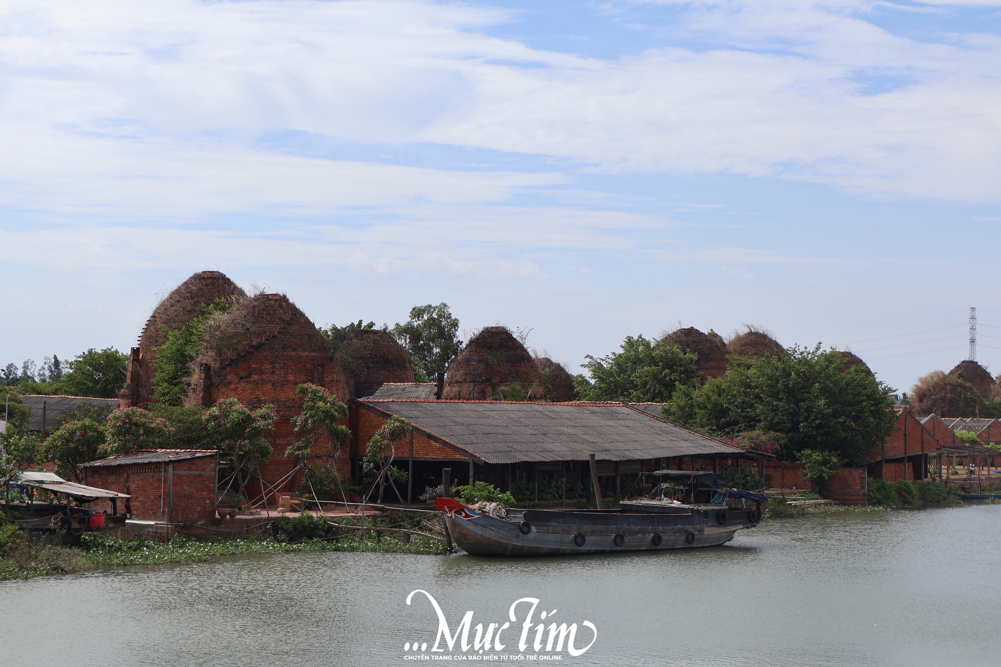 Những địa điểm không thể bỏ lỡ khi ghé thăm vùng đất Vĩnh Long - Ảnh 4.