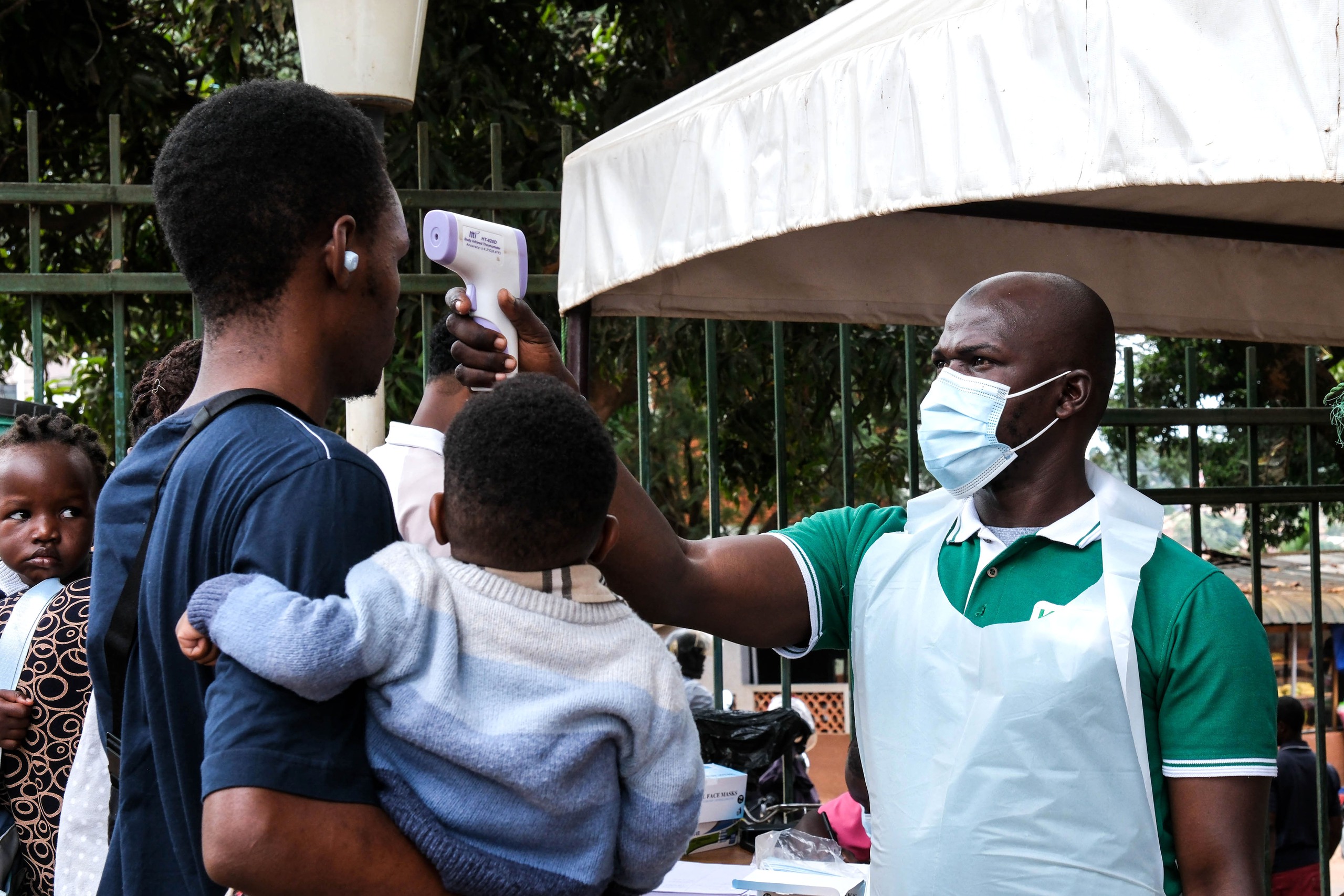 WHO ban bố cảnh báo y tế khẩn cấp quốc tế vì bùng dịch Ebola tại Congo, Uganda - Ảnh 1.