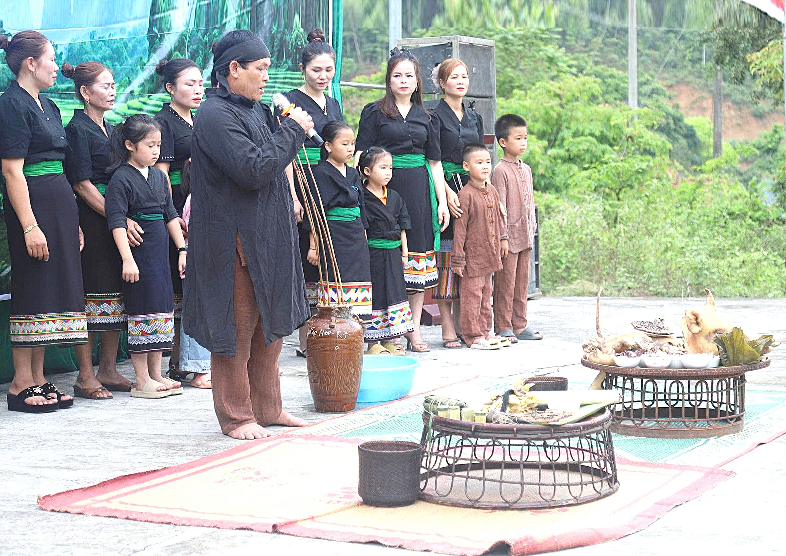 Người Ơ Đu - Ảnh 1.