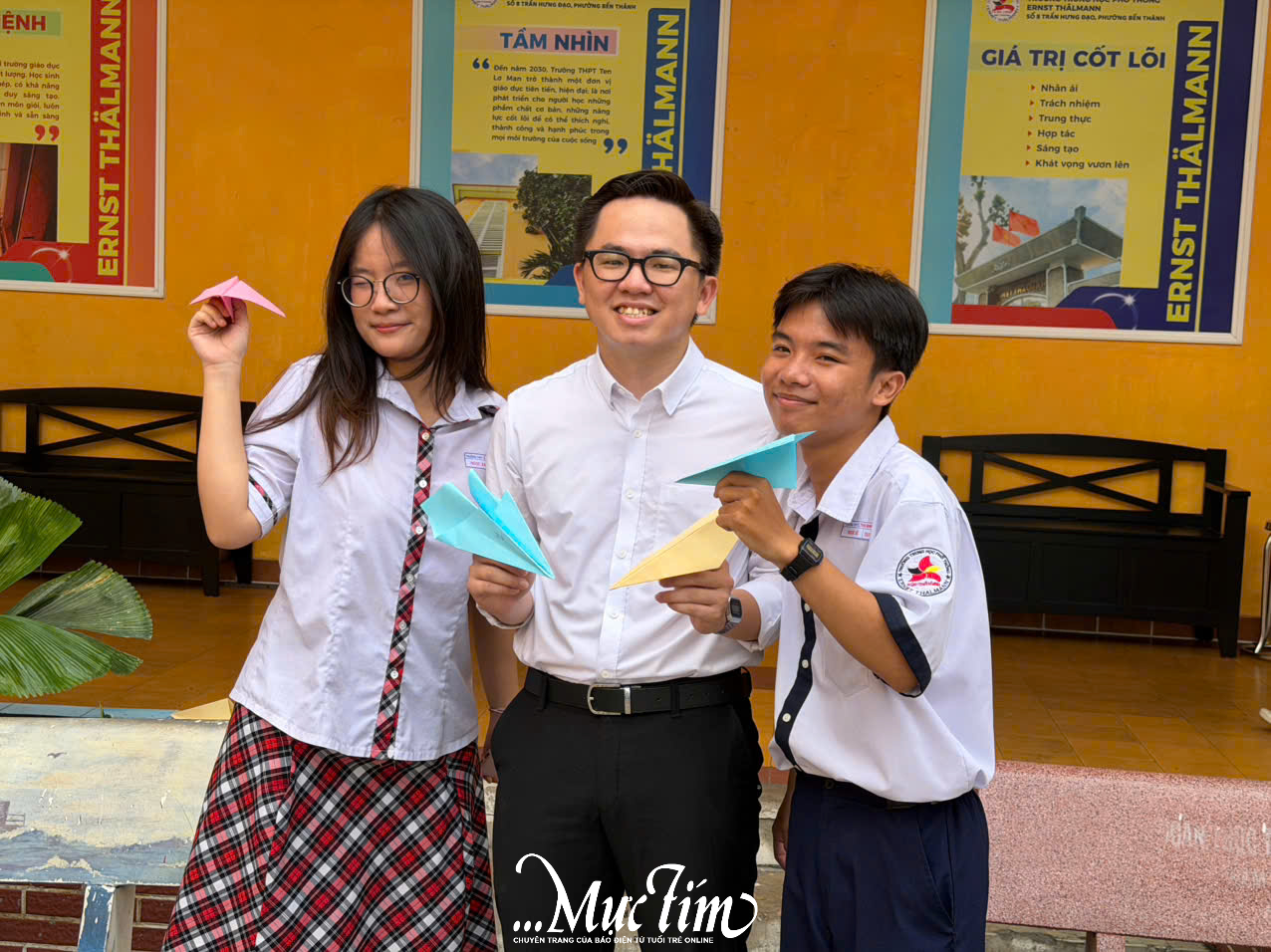 Teen Trường THPT Ten Lơ Man cùng viết ước mơ thả vào máy bay giấy - Ảnh 4.