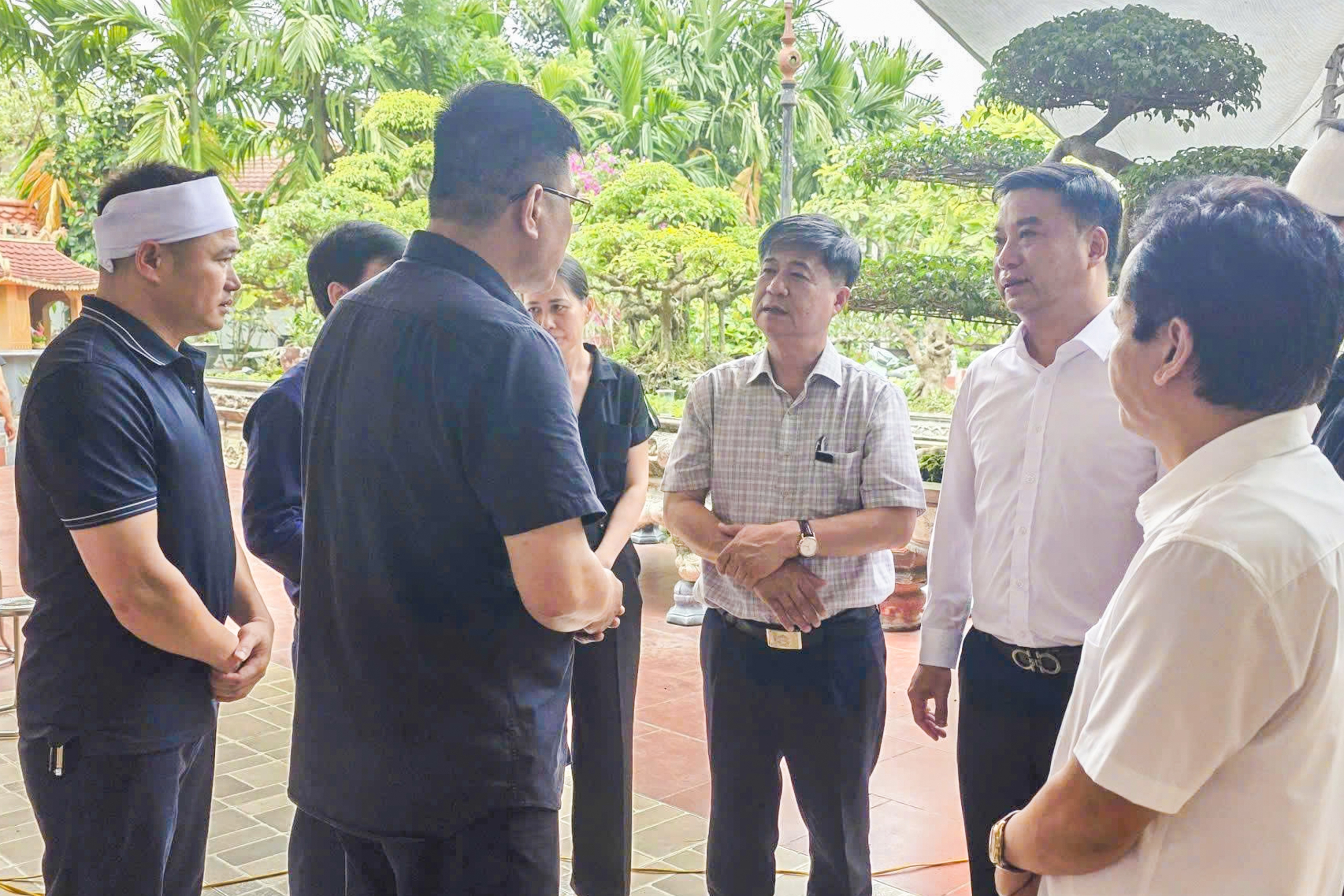 Bộ Y tế thăm hỏi gia đình 5 học sinh tử vong do đuối nước ở Phú Thọ - Ảnh 1. đuối nước - Ảnh 1.