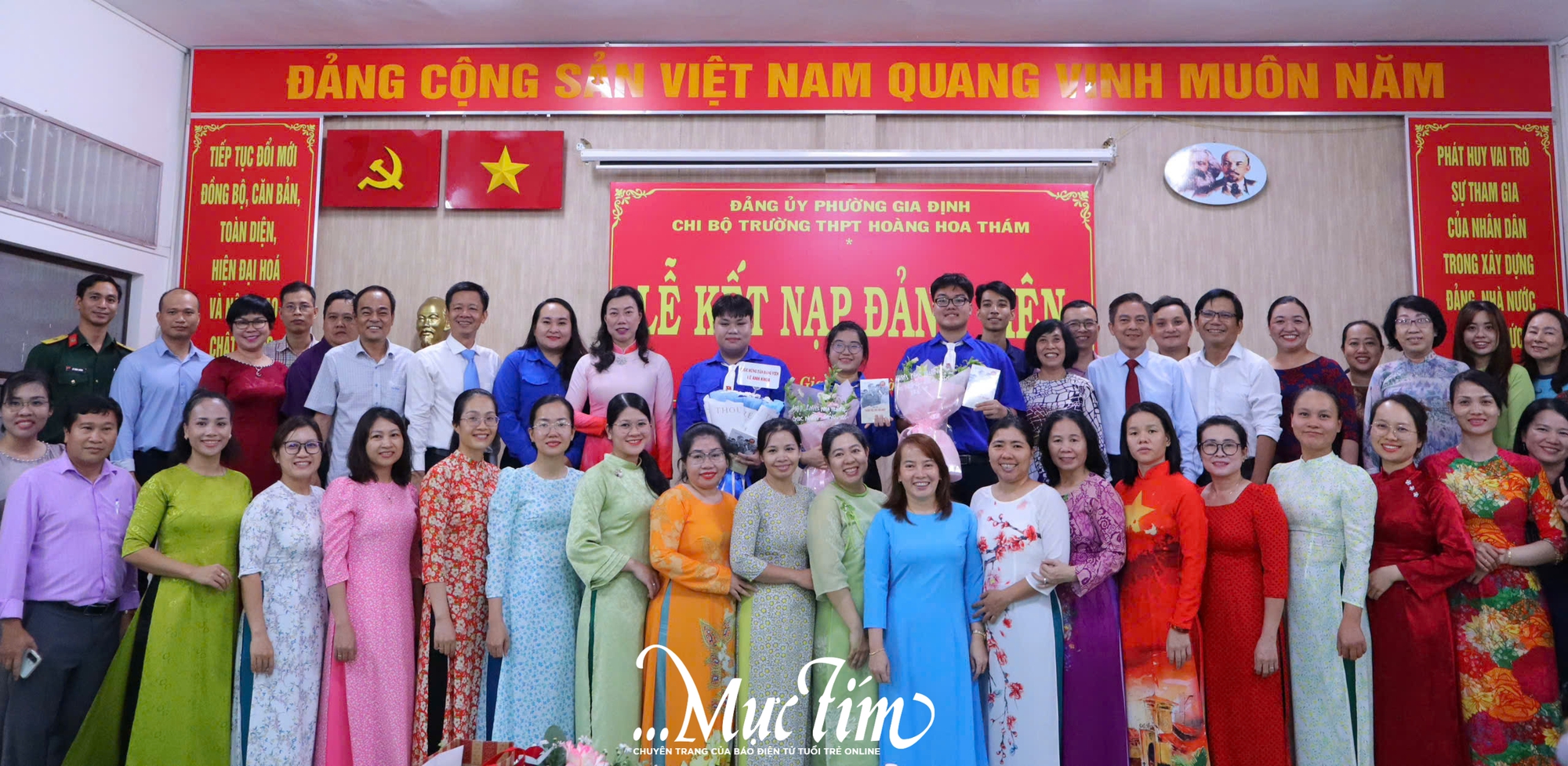 Xúc động, tự hào khi được kết nạp Đảng đúng ngày kỷ niệm sinh nhật Bác - Ảnh 1.