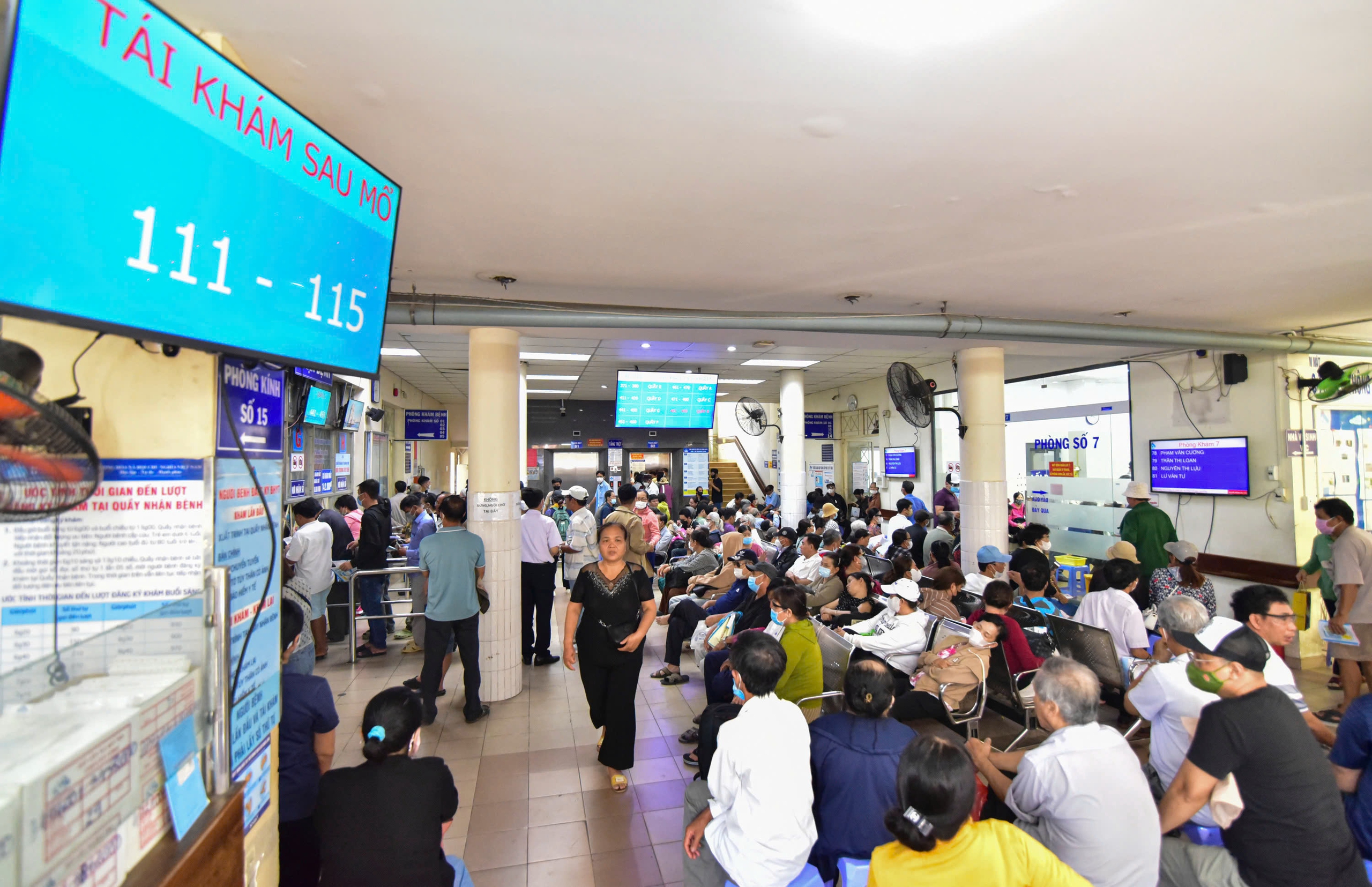 bệnh viện - Ảnh 1.