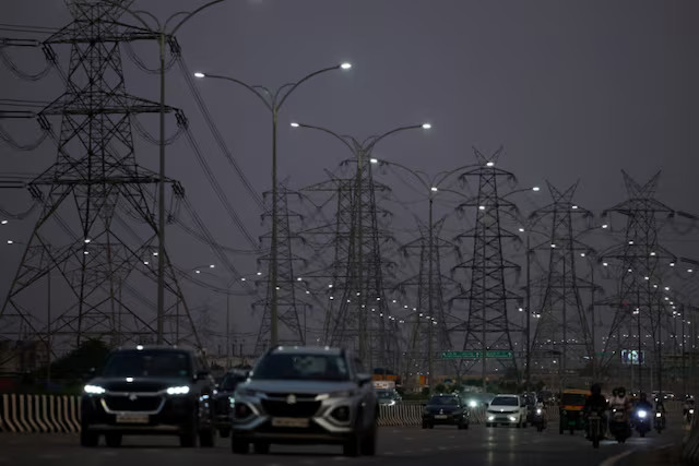 SE Asia's power demand from data centers, EVs to grow by more than 100TWh in next 5 years, report says- Ảnh 1.