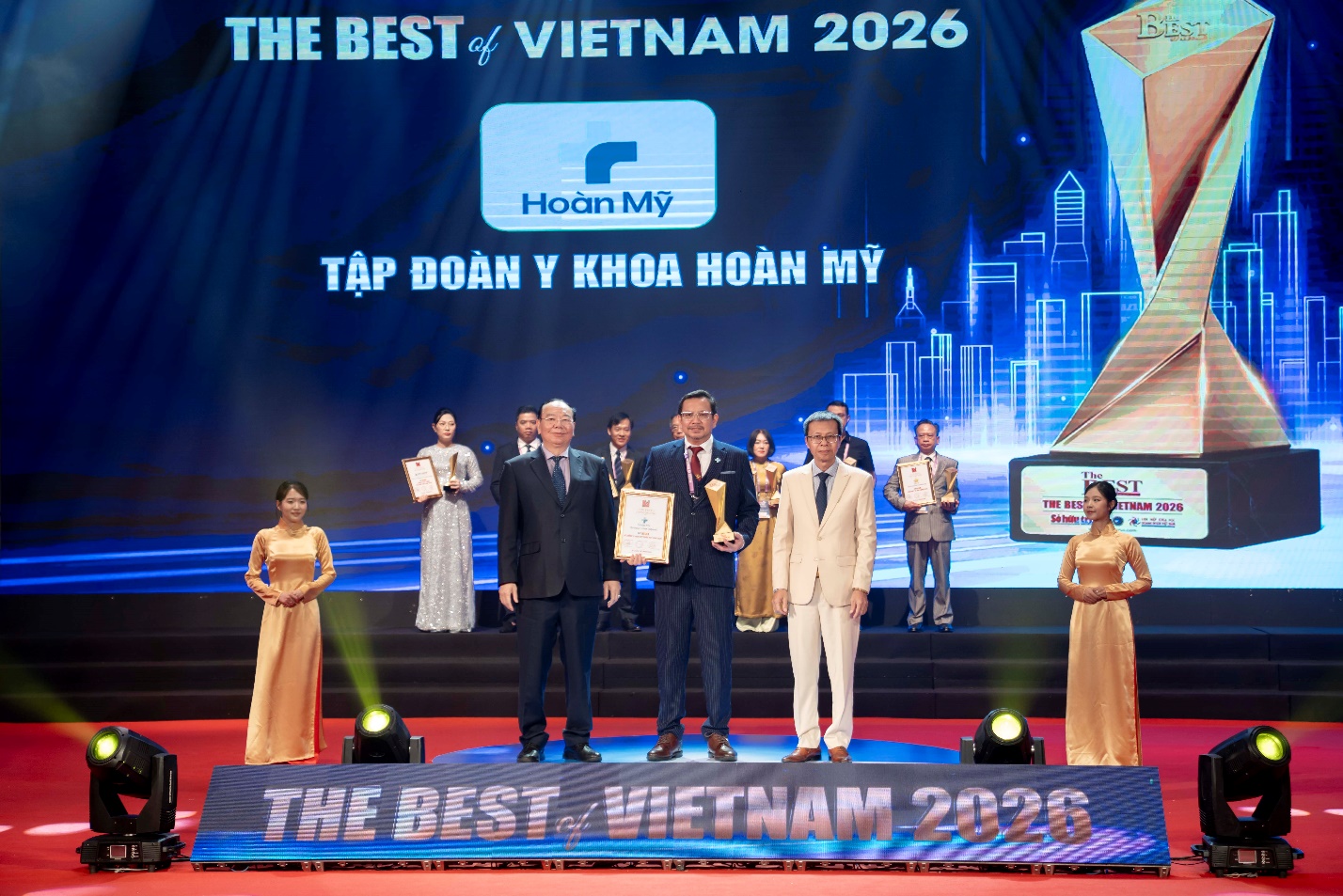Tập đoàn Hoàn Mỹ được vinh danh ‘Hệ thống Y khoa tốt nhất Việt Nam 2026’ - Ảnh 1.