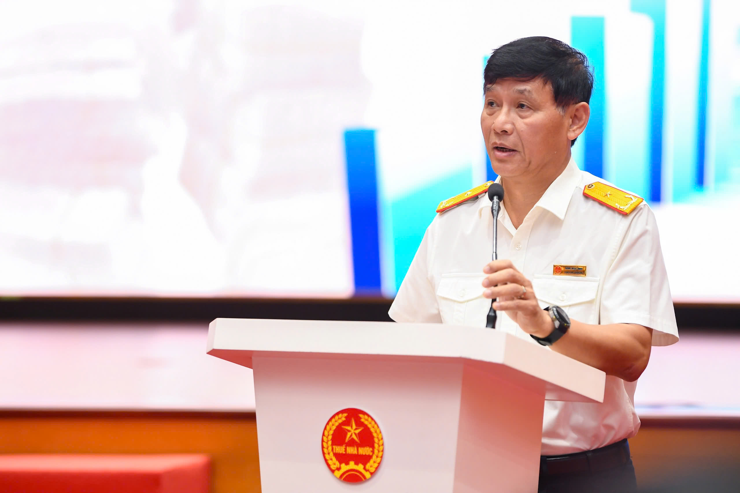 Cơ quan thuế sẽ đối chiếu hóa đơn điện tử với dòng tiền ngân hàng - Ảnh 1.