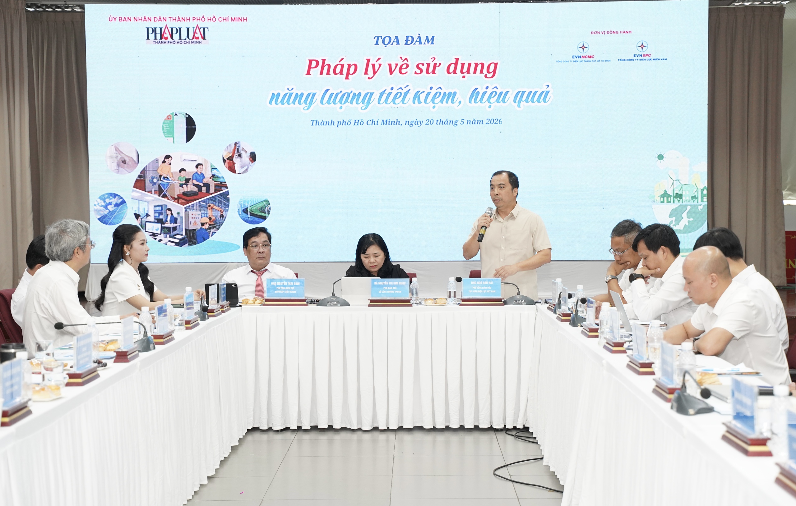 TP.HCM tiêu thụ điện cao kỷ lục, tăng hơn 10% so với đỉnh năm 2025 - Ảnh 1.