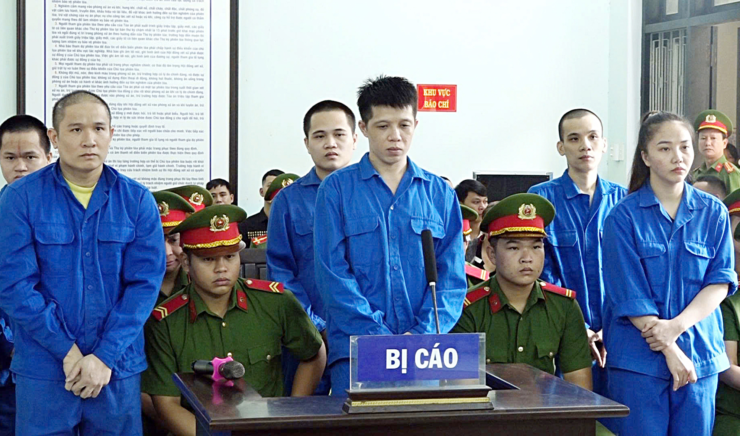 chuẩn bị phạm tội - Ảnh 1.