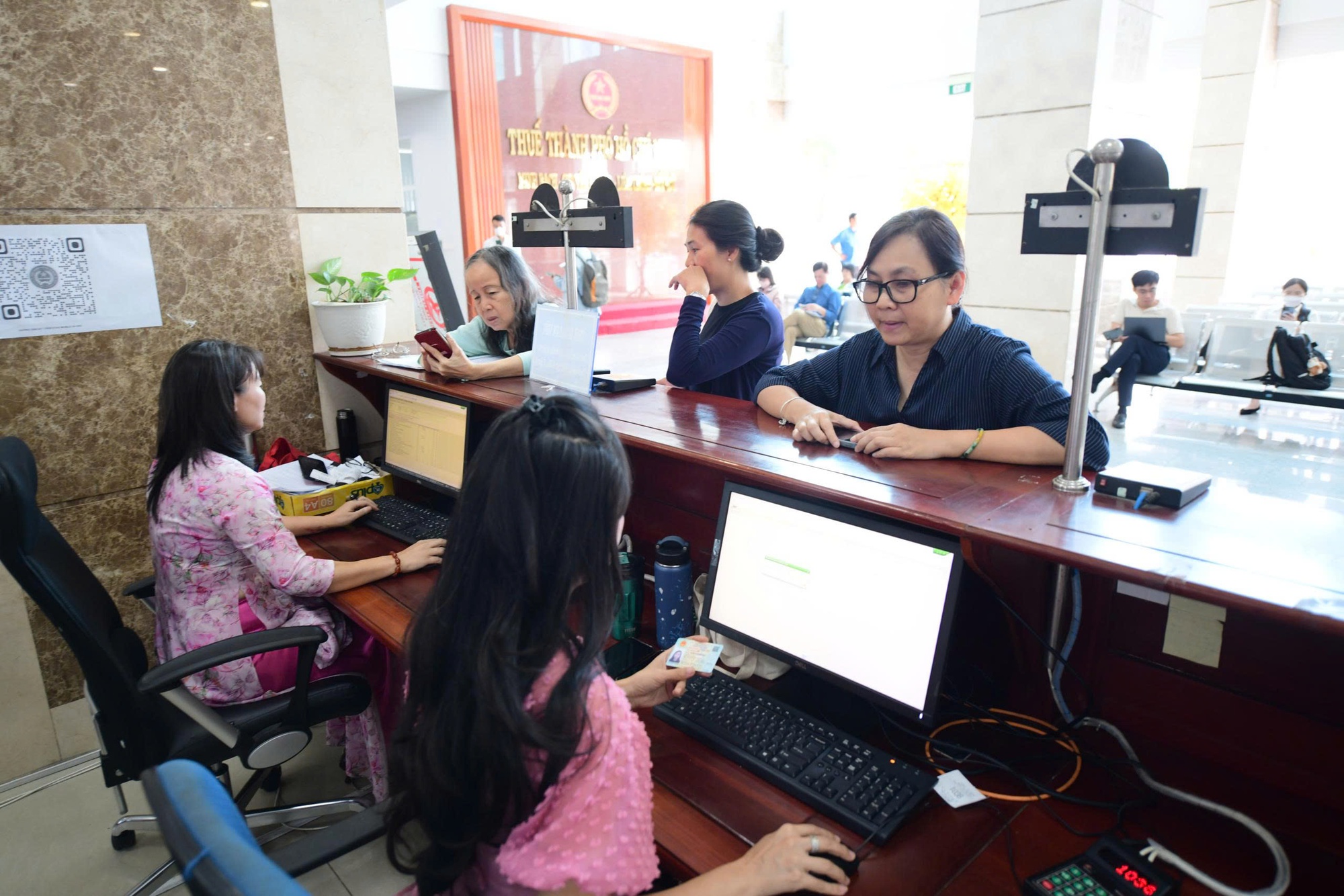 thu - Ảnh 1.