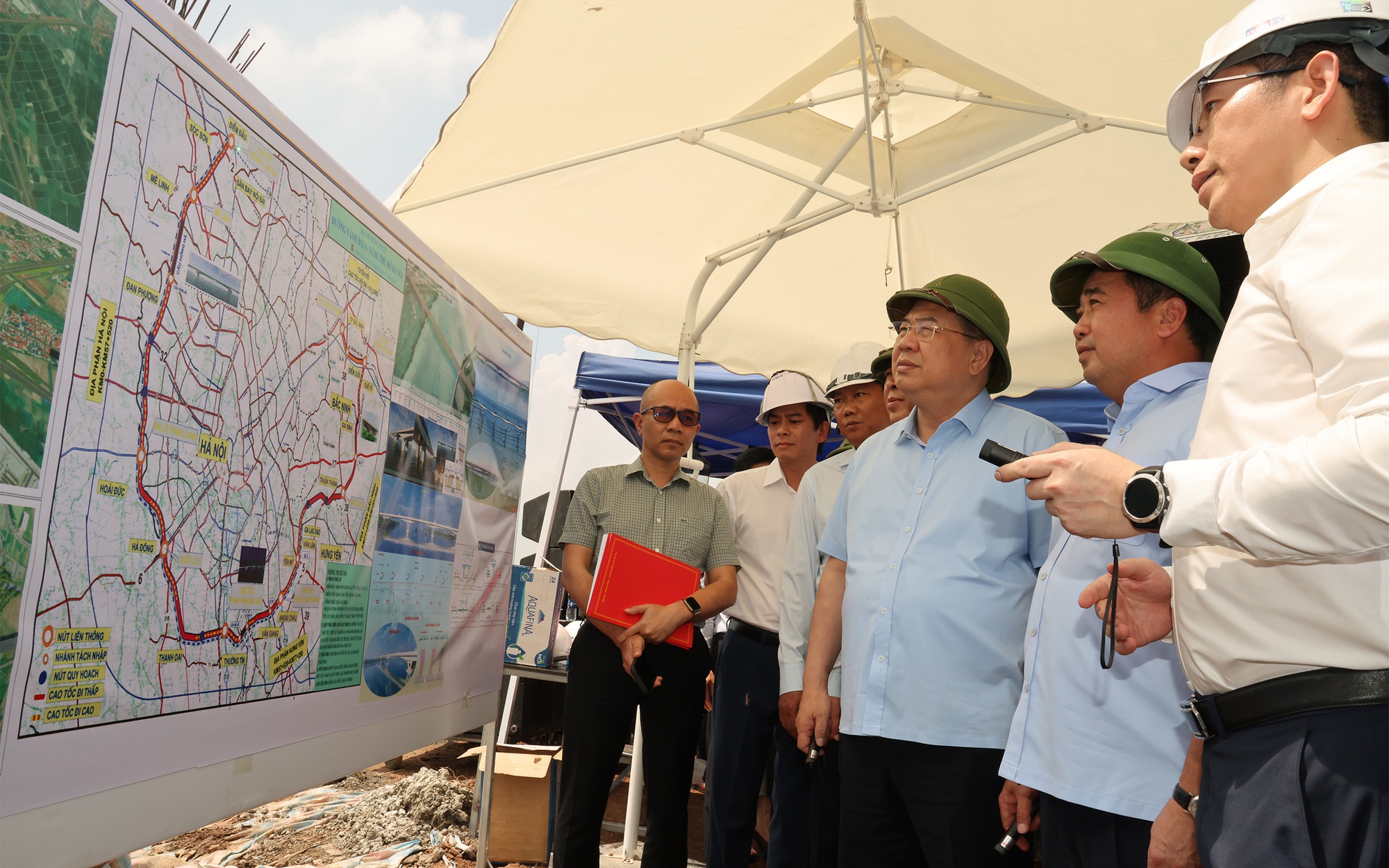 Hà Nội dự kiến hoàn thành giải phóng mặt bằng vành đai 4 trong tháng 6 - Ảnh 1.