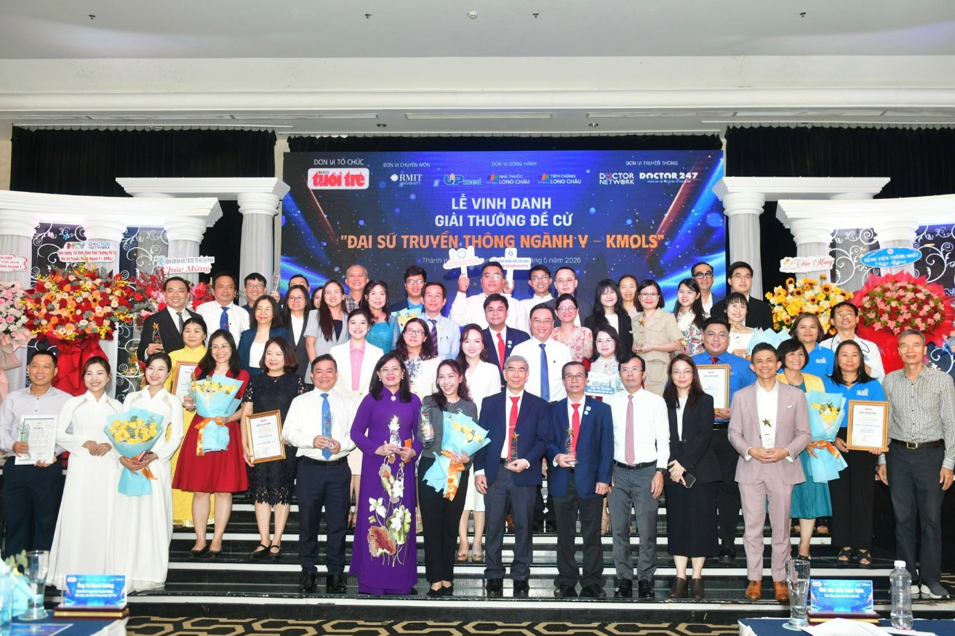 Vinh danh các “Đại sứ truyền thông ngành Y – KMOLs” - Ảnh 1.