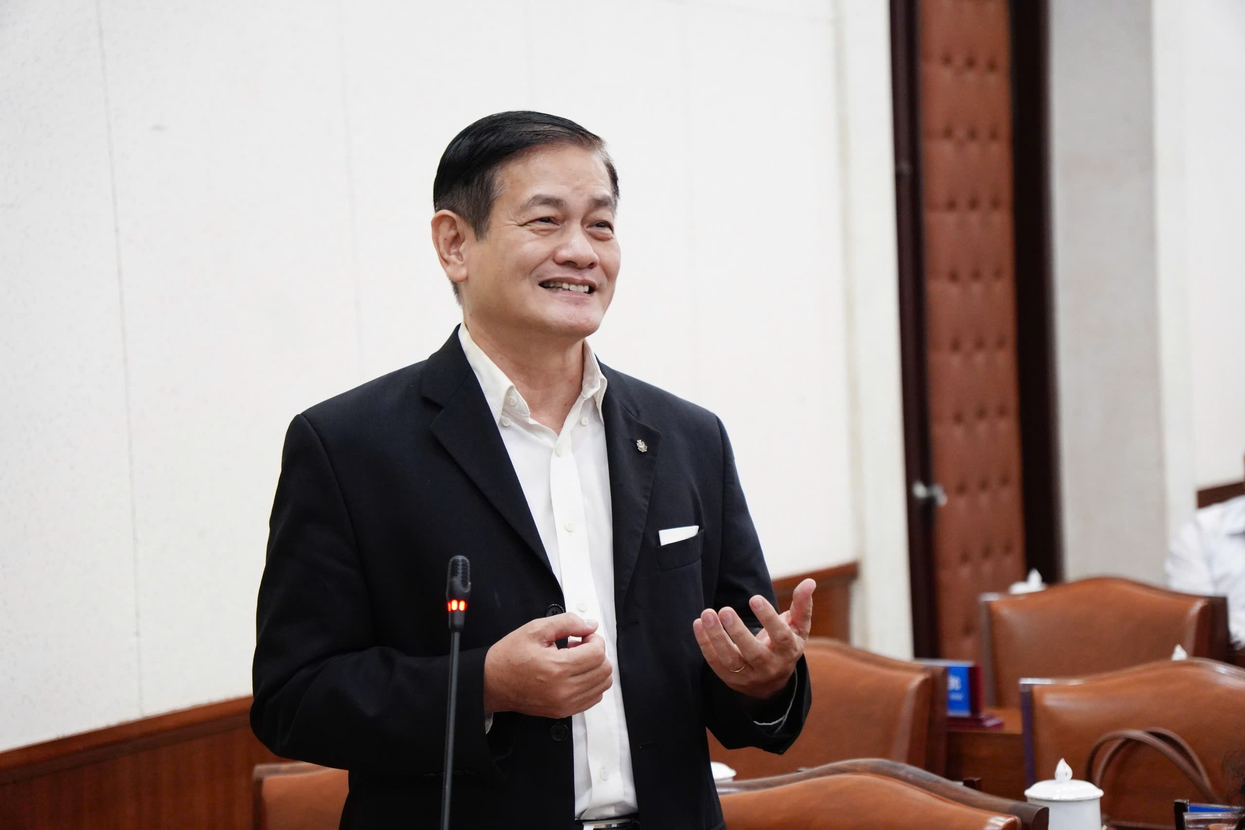 KTS Ngô Viết Nam Sơn đề xuất tái lập mô hình kiến trúc sư trưởng TP.HCM - Ảnh 1.