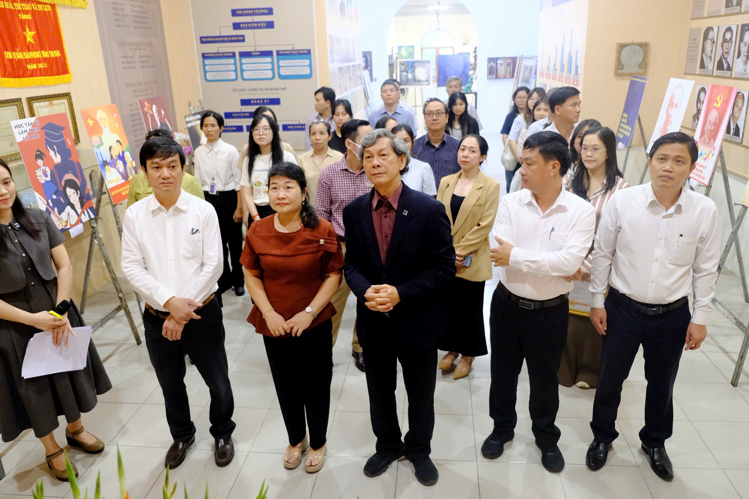 Không gian văn hóa Hồ Chí Minh - Ảnh 1.