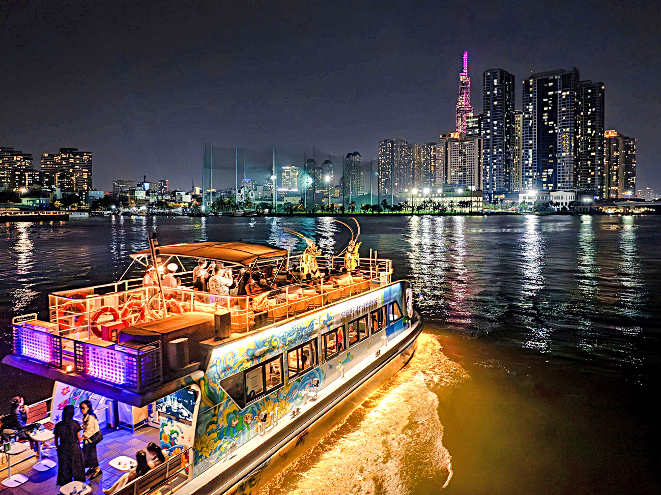 Vé máy bay 'ngốn' cả chục triệu đồng, tour hè linh hoạt chiều khách - Ảnh 2. vé máy bay - Ảnh 2.