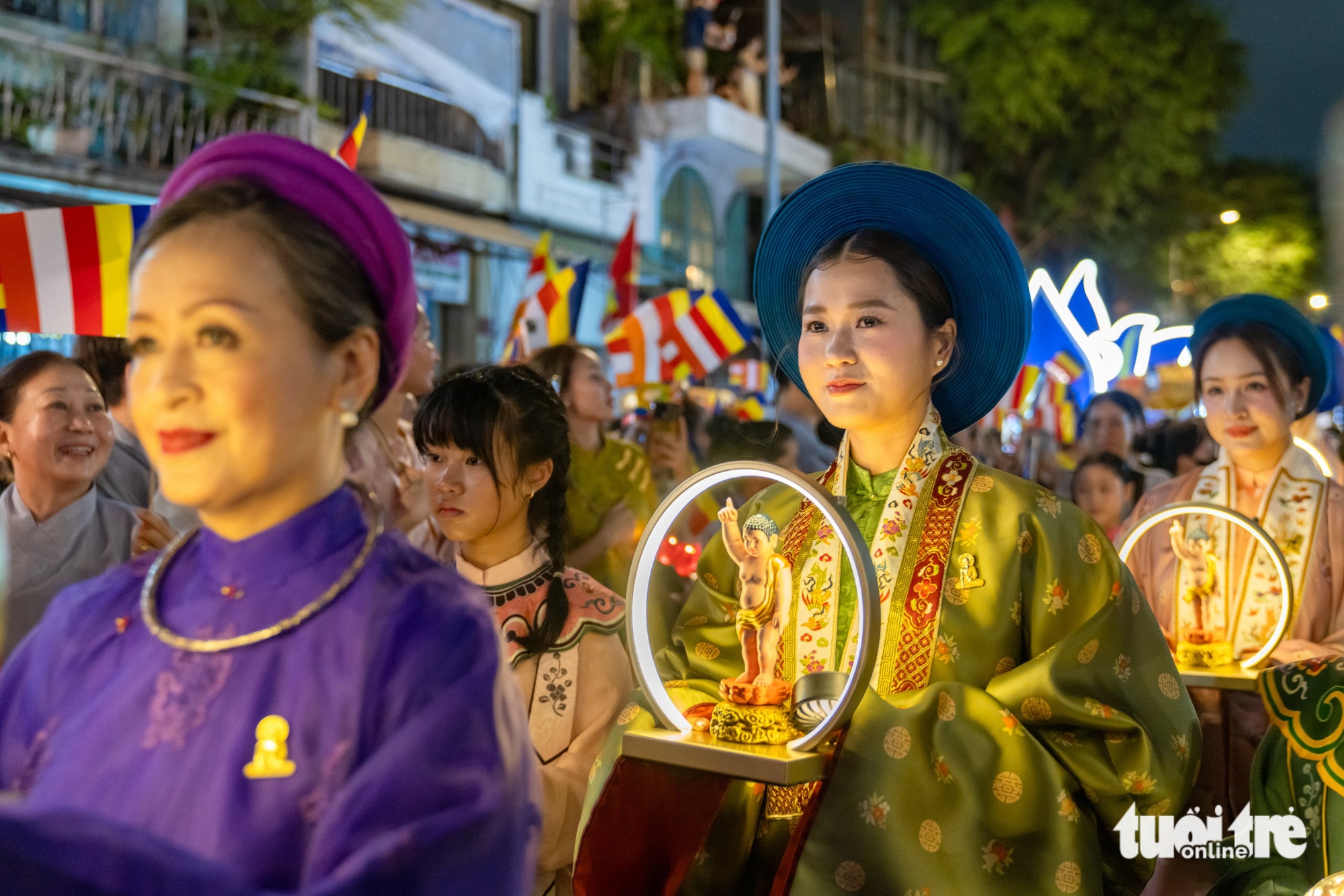 Phật đản - Ảnh 13.